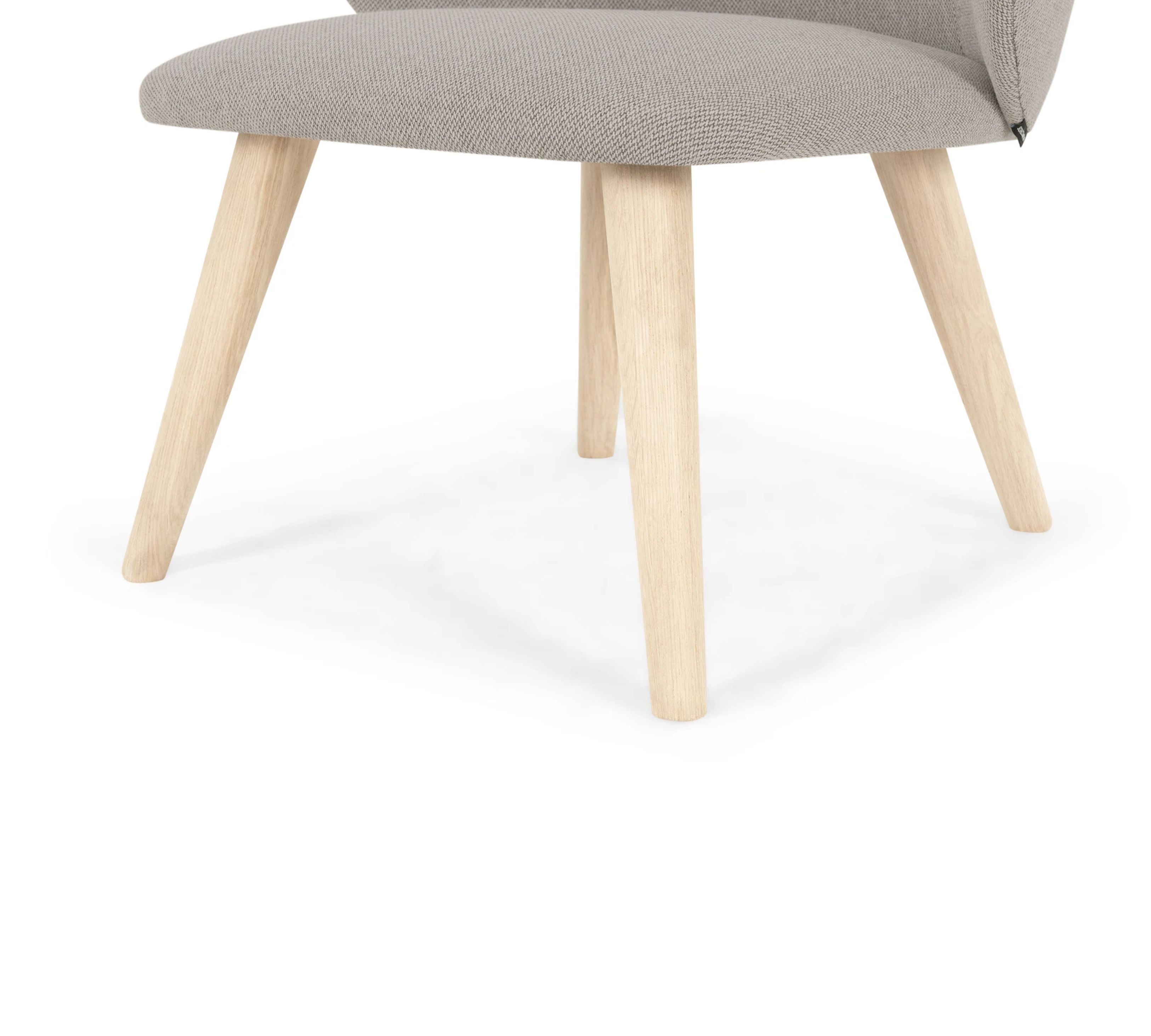 Farrow Armchair Agnes Brown