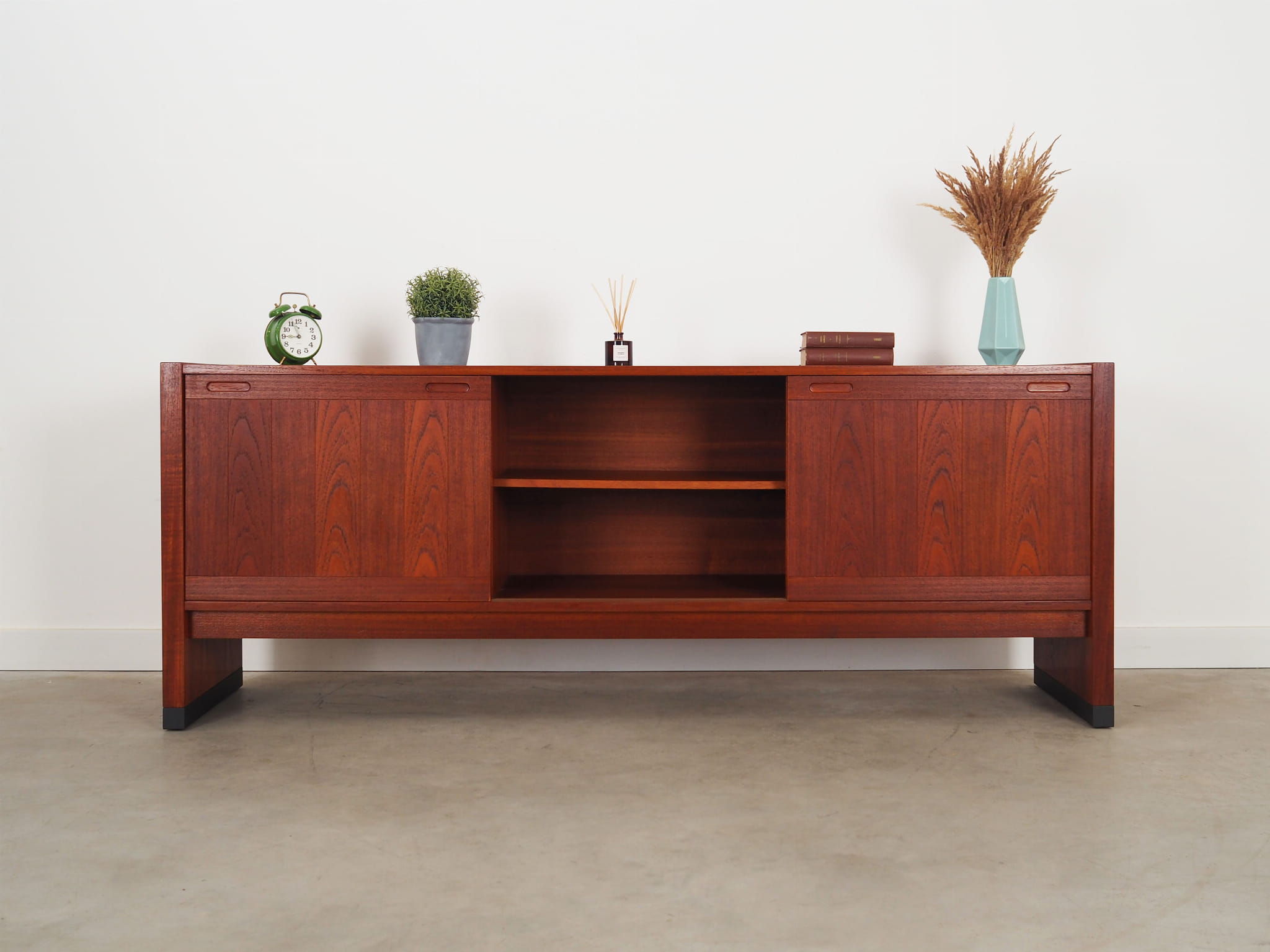 Vintage Sideboard Teakholz Braun 1960er Jahre