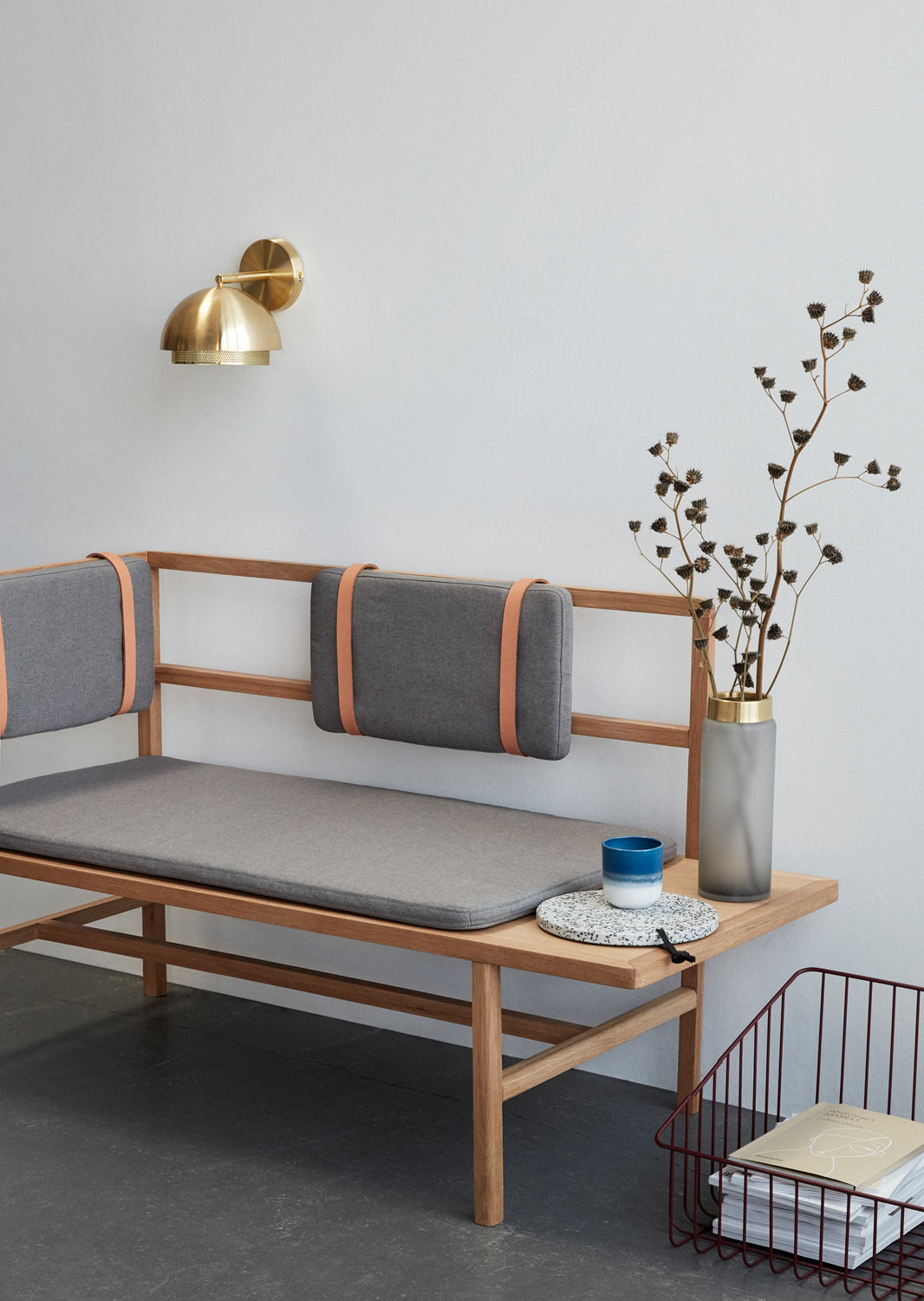 Edge Wall Lamp Brass-colored