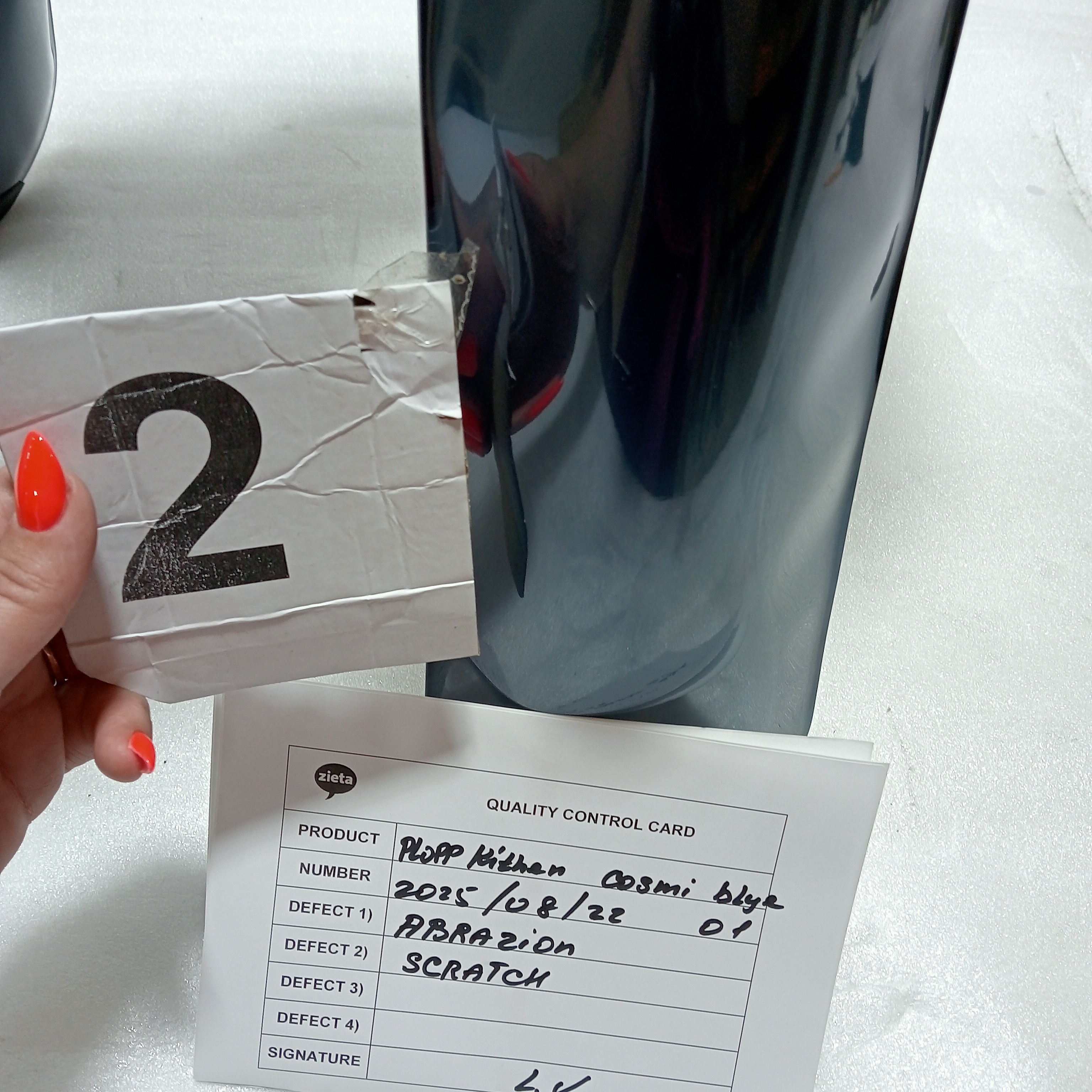 Plopp Küchenhocker Stahl Cosmic Blue Heat