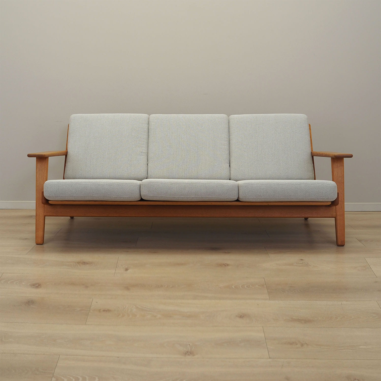 Divano in legno grigio anni '60