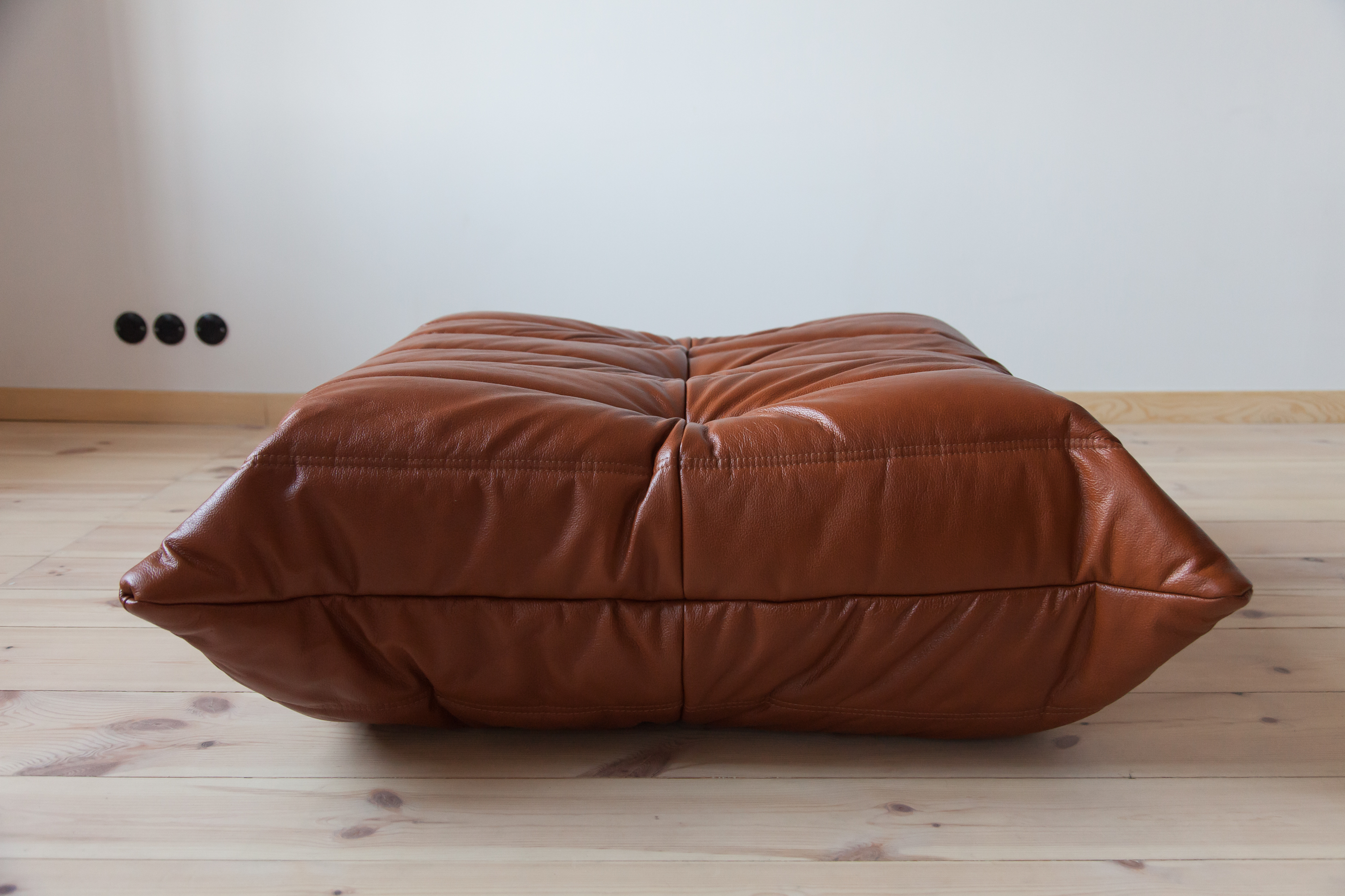 Togo Ottoman High Gloss Leather Whiskey Brown
