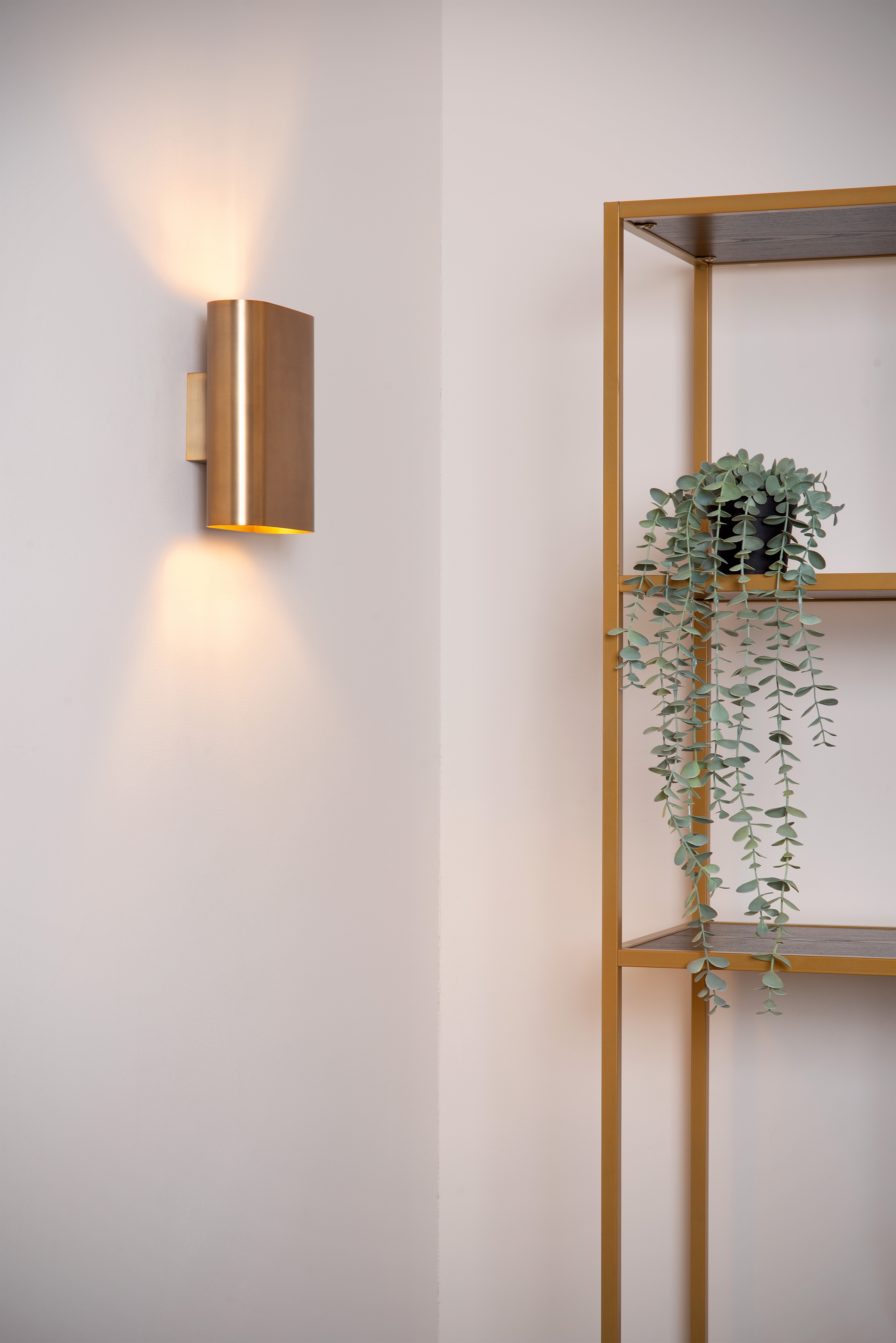 Ovalis Wall Lamp Iron Gold