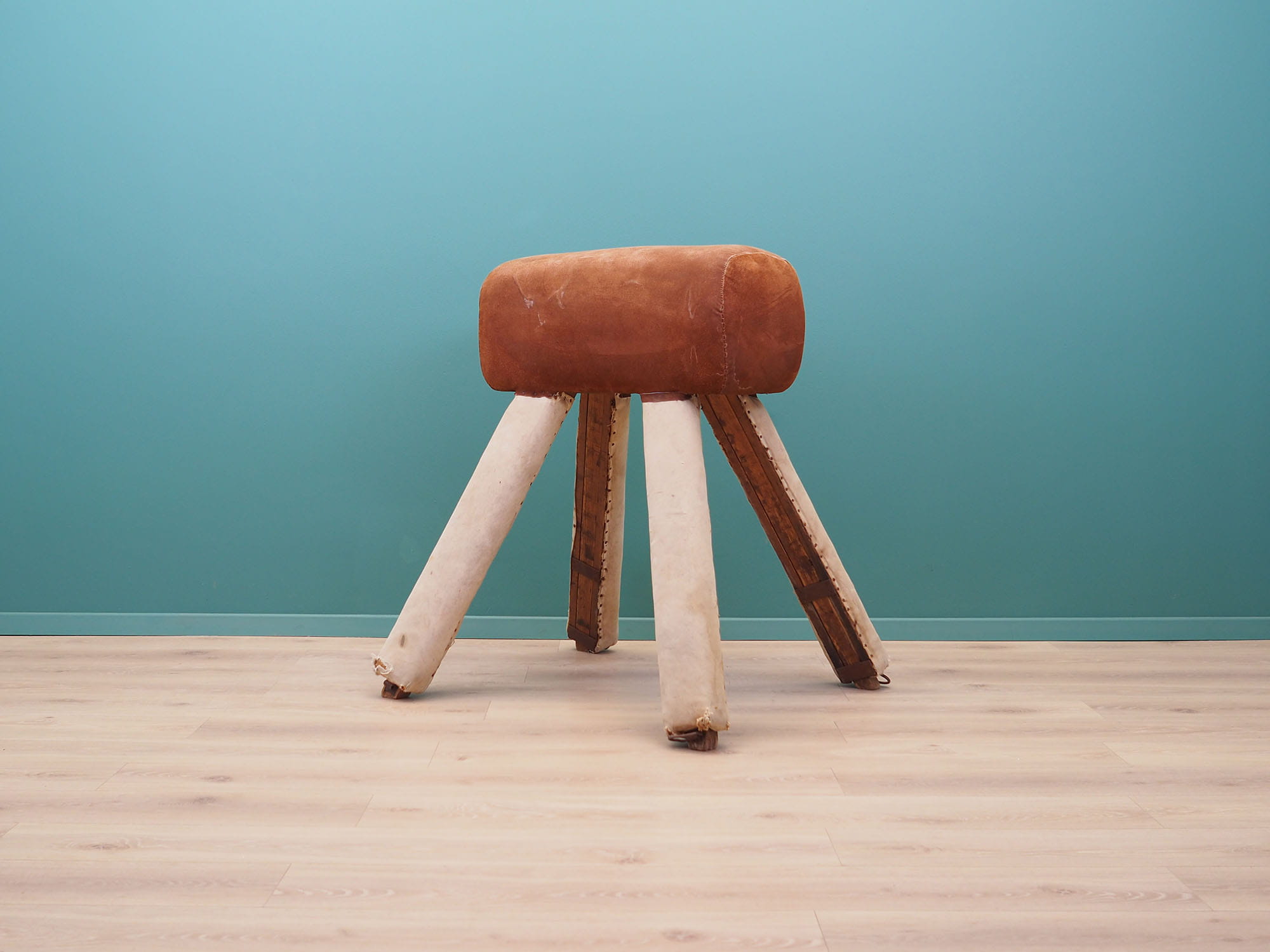 Vintage Turnpferd Braun Leder Holz 100x84x80 cm 1980er Jahre