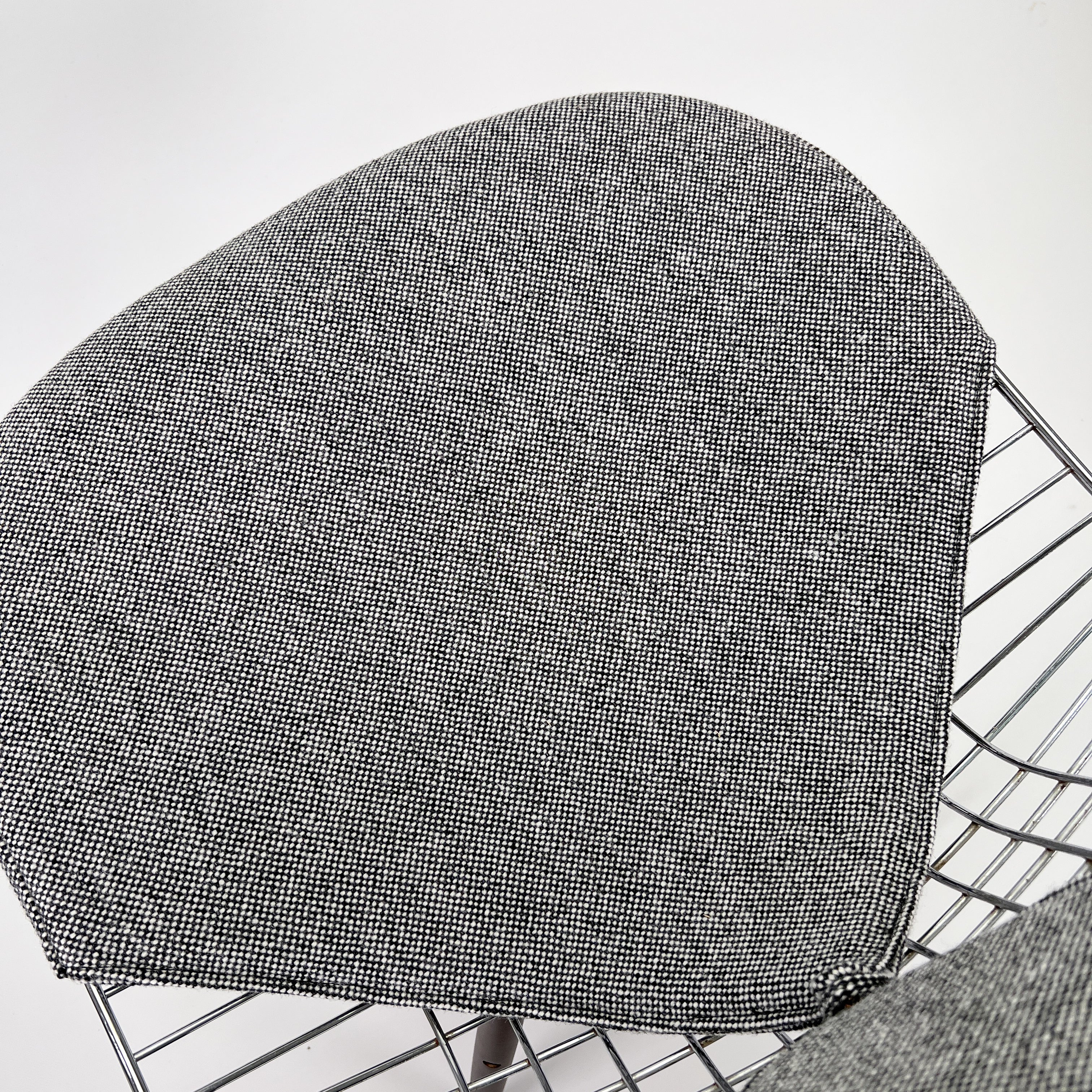 DKR Wire Chair Stahl Textil Grau