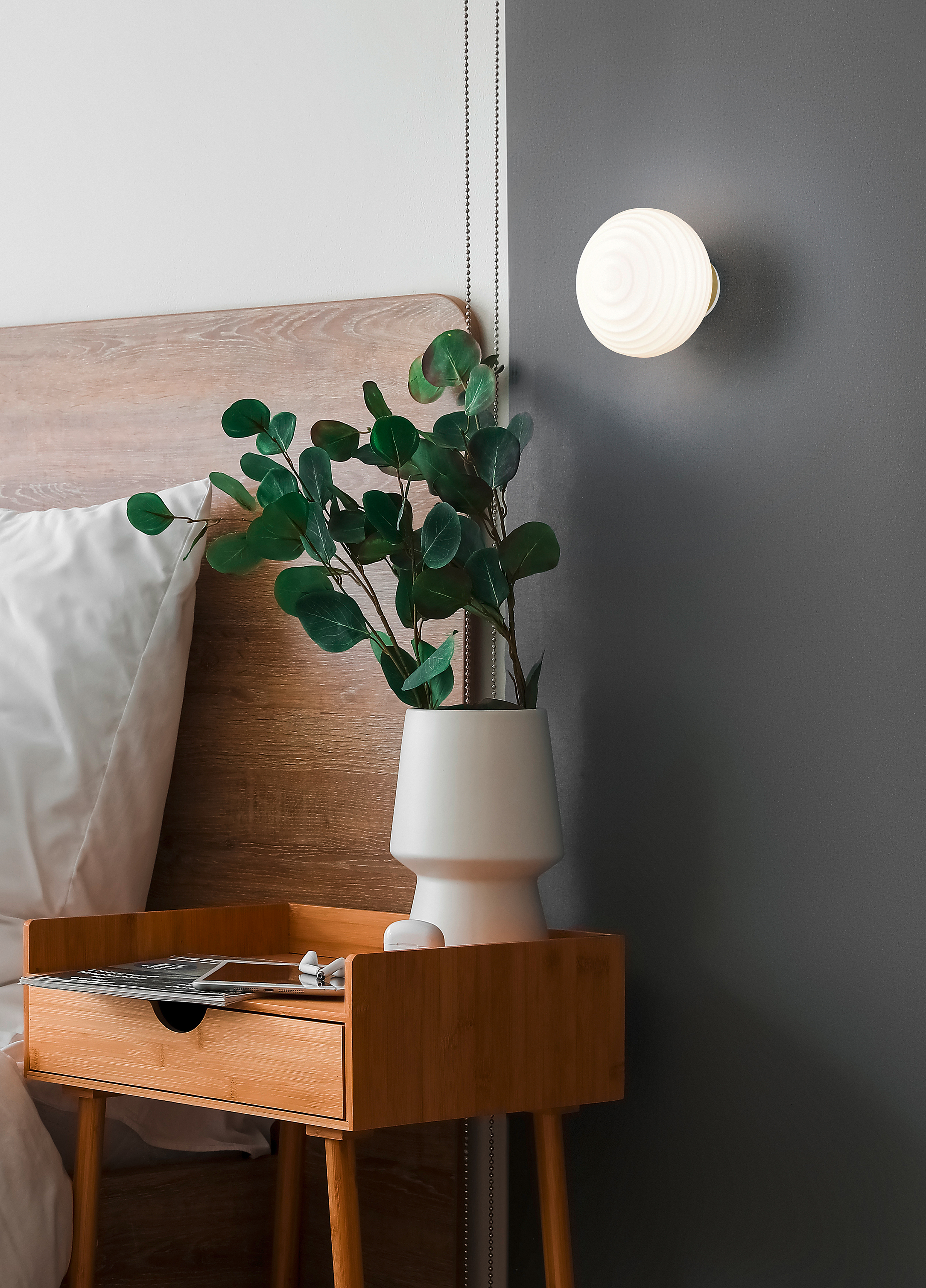 1-Flammig Earl LED-Wandleuchte Opalglas Eisen Weiß