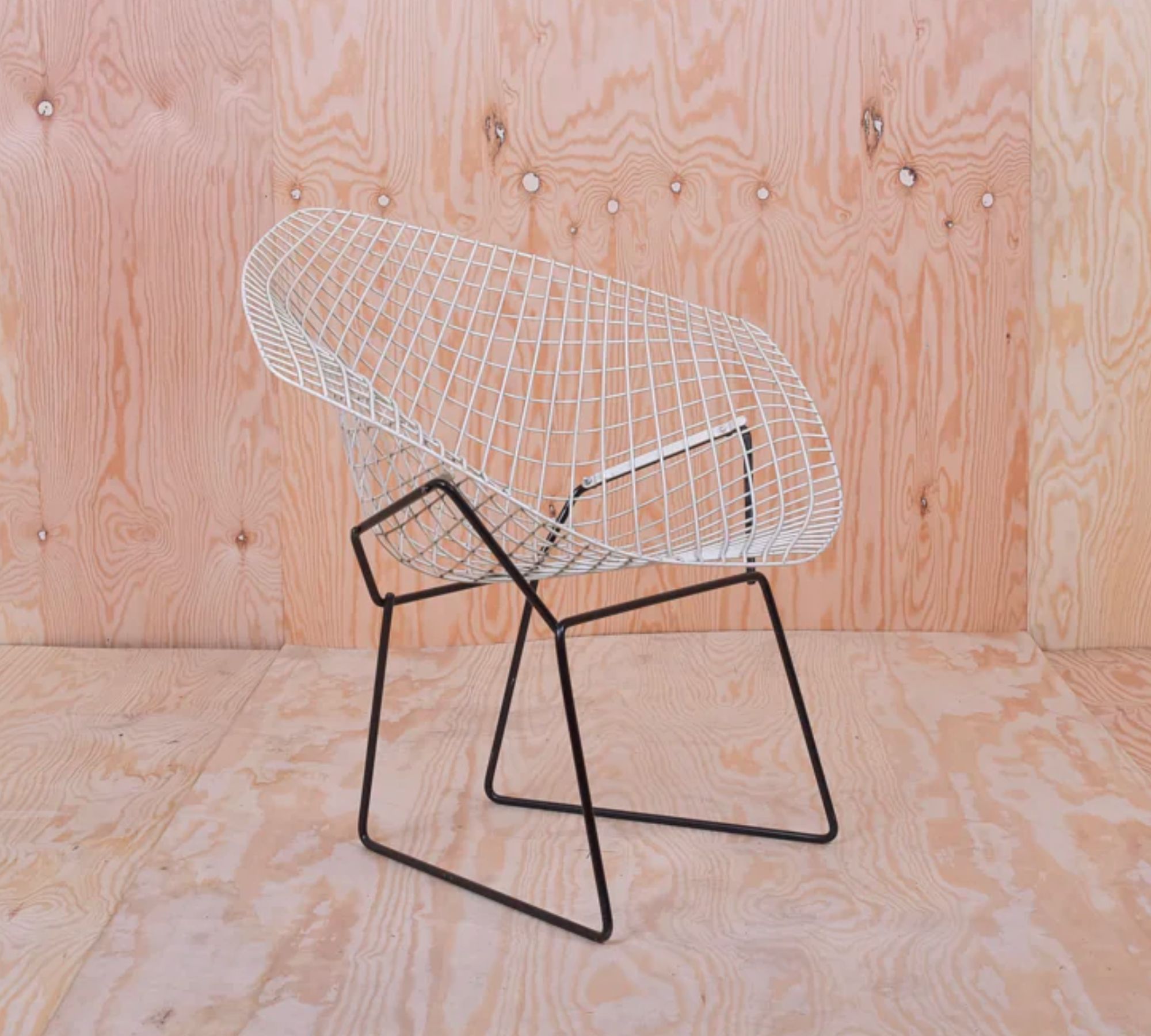 Bertoia Diamond Chair Stahl Weiß