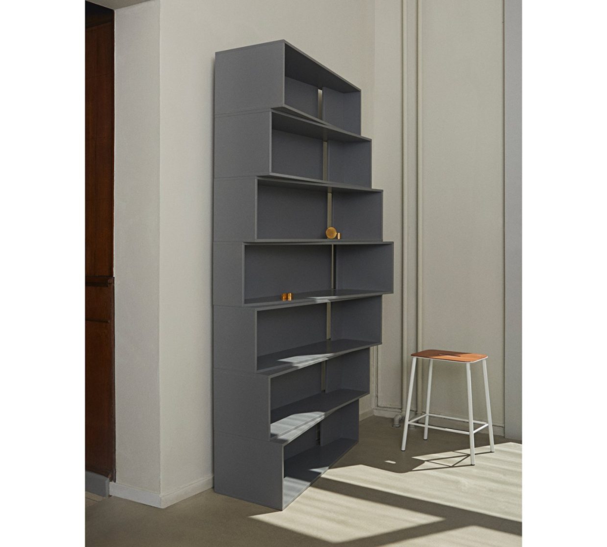 Vinkel Bücherregal 