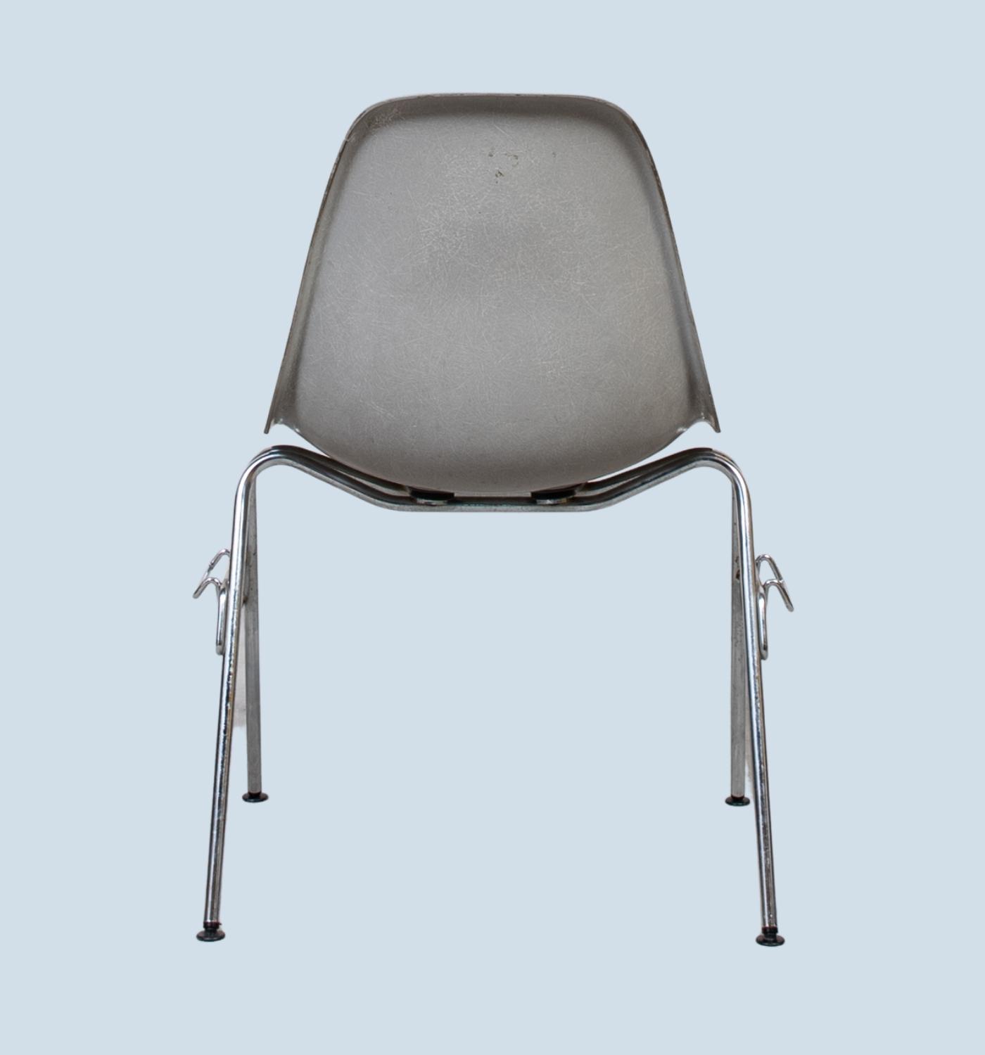 Eames Fiberglass Side Chair by Herman Miller Light Grey