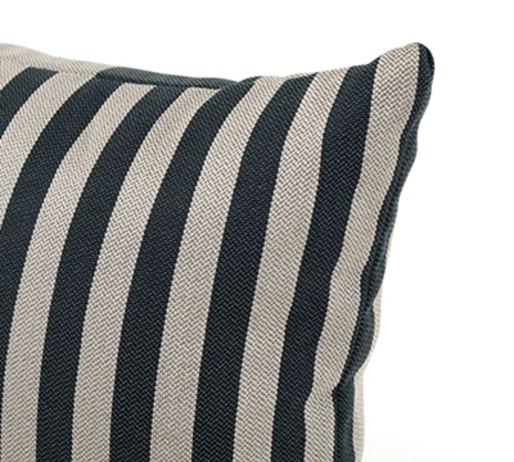 Luna Kissen Straight Latte Black 40 x 60 cm