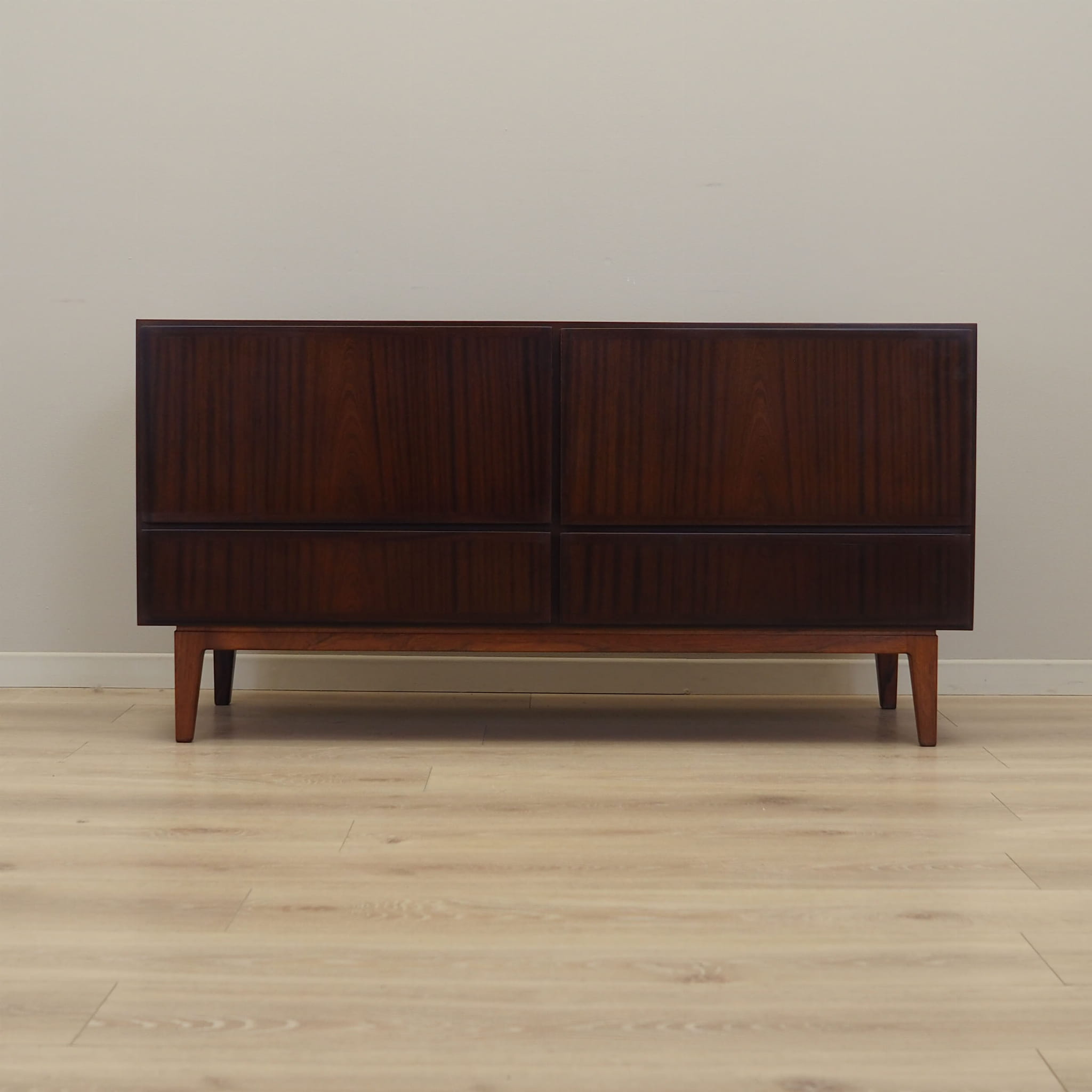 Vintage dresser mahogany brown 1970s