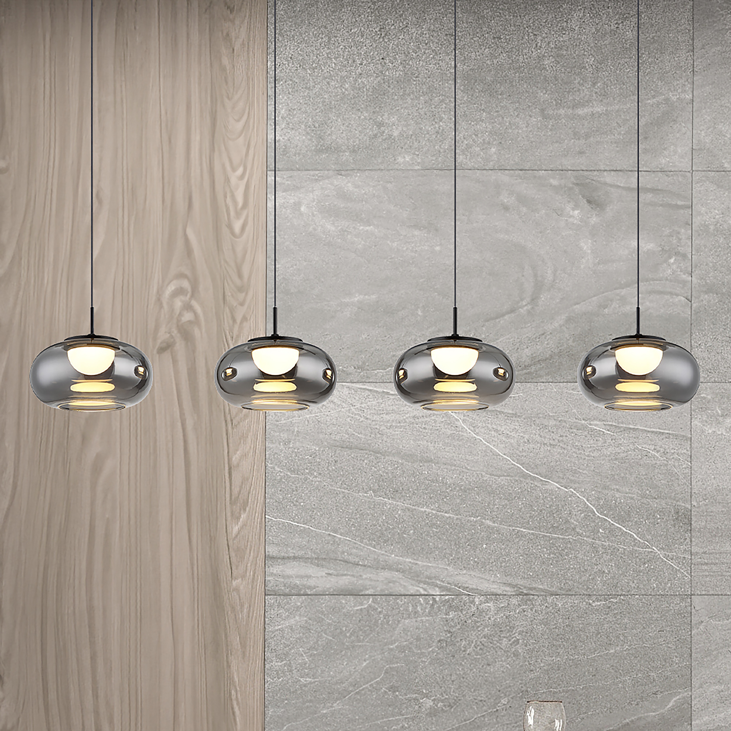 Quintara Typ C LED-Pendelleuchte Rauchglas Eisen 4-flammig