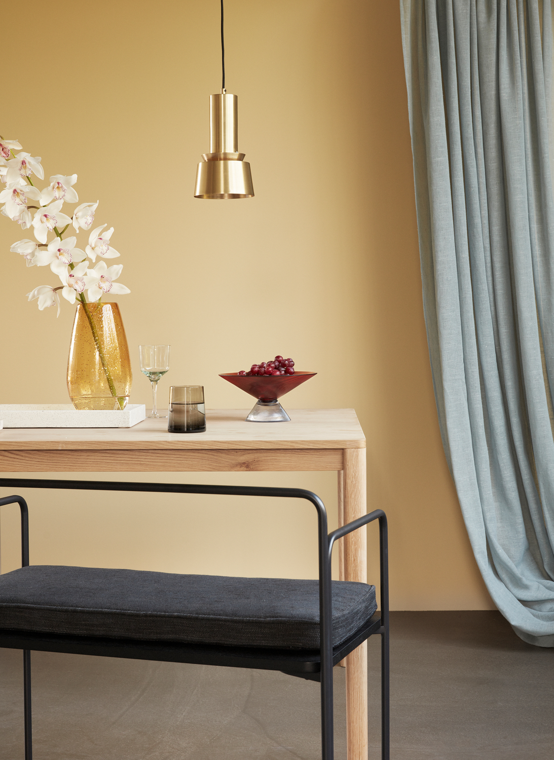 Mono Pendant Light Brass-colored