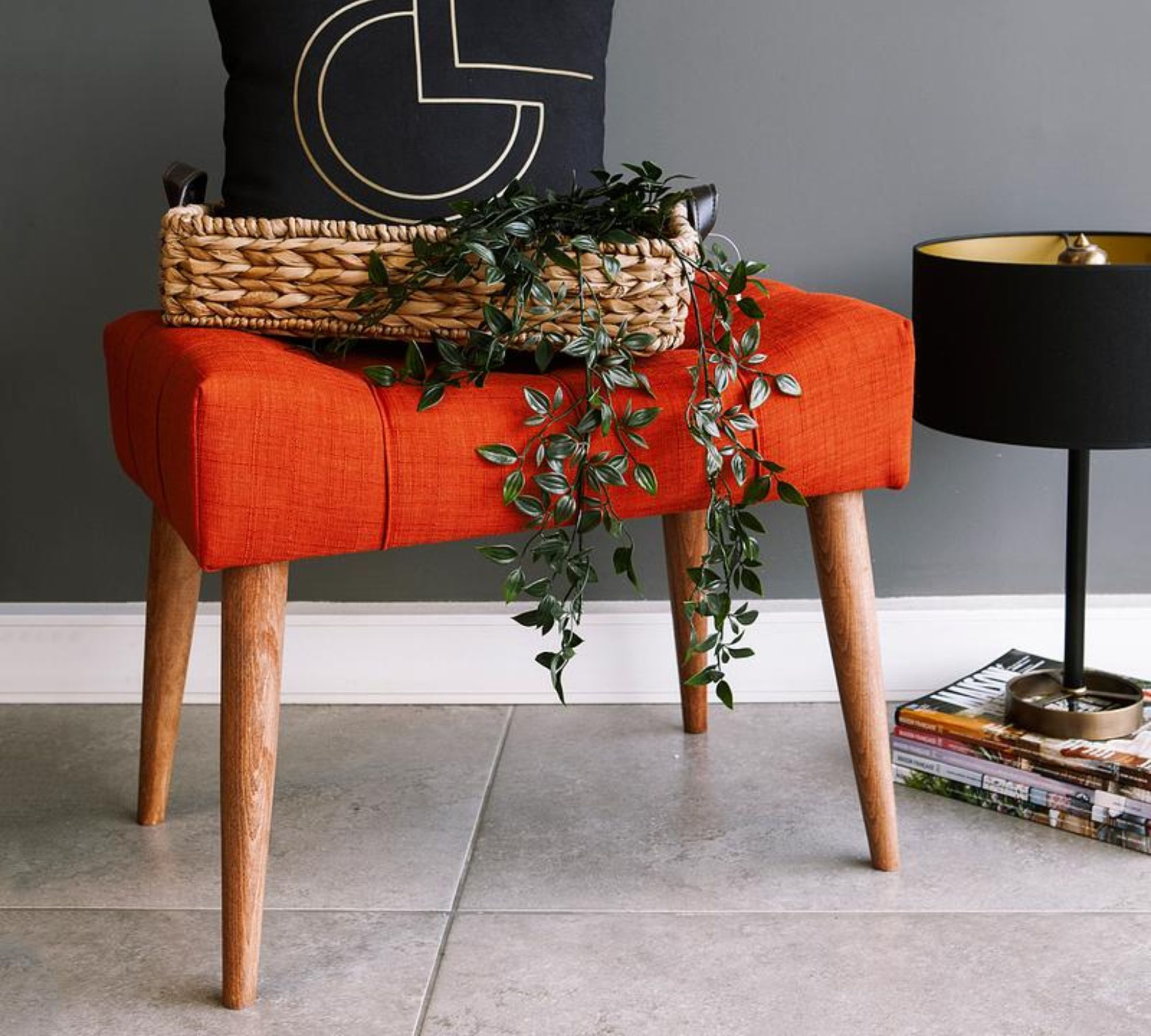 New Cool Pouf Rot