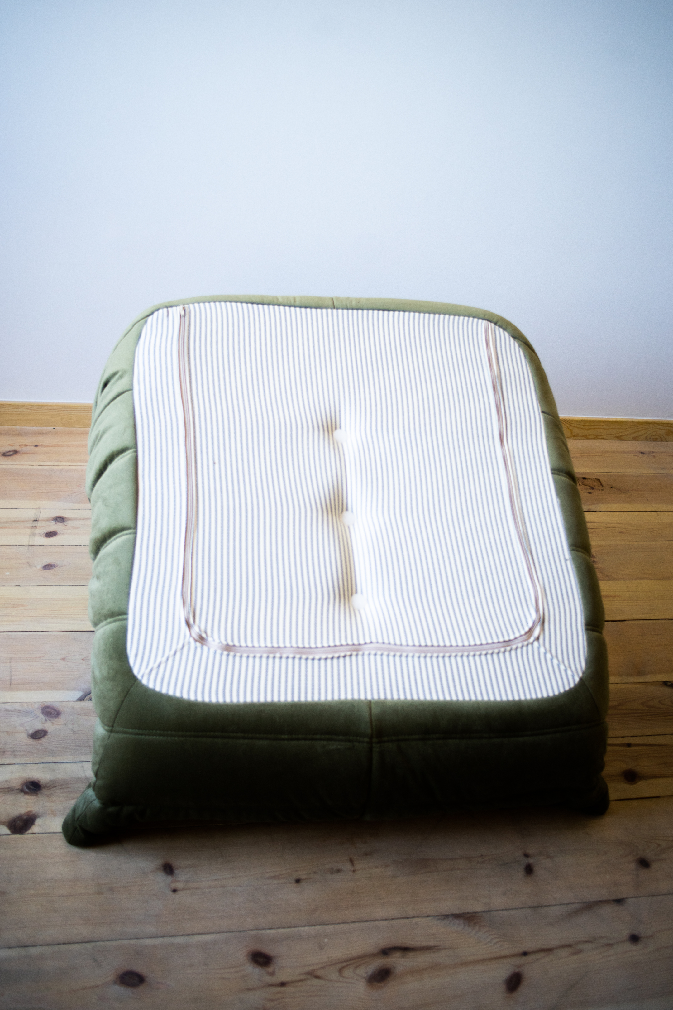 Togo Armchair and Ottoman Set Velvet Khaki Green