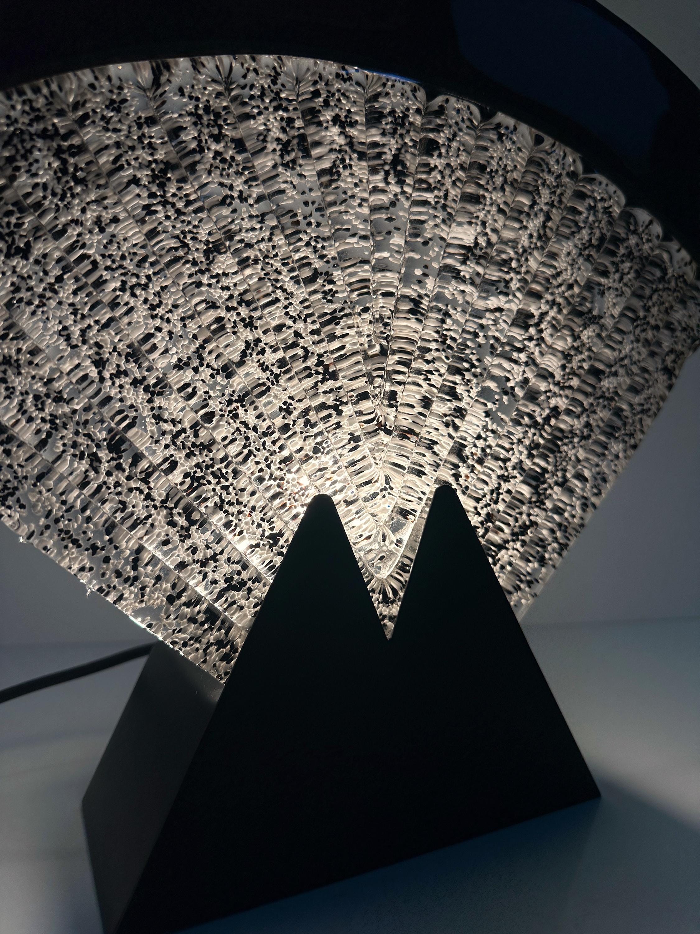 Vintage Art Deco Table Lamp 1980s