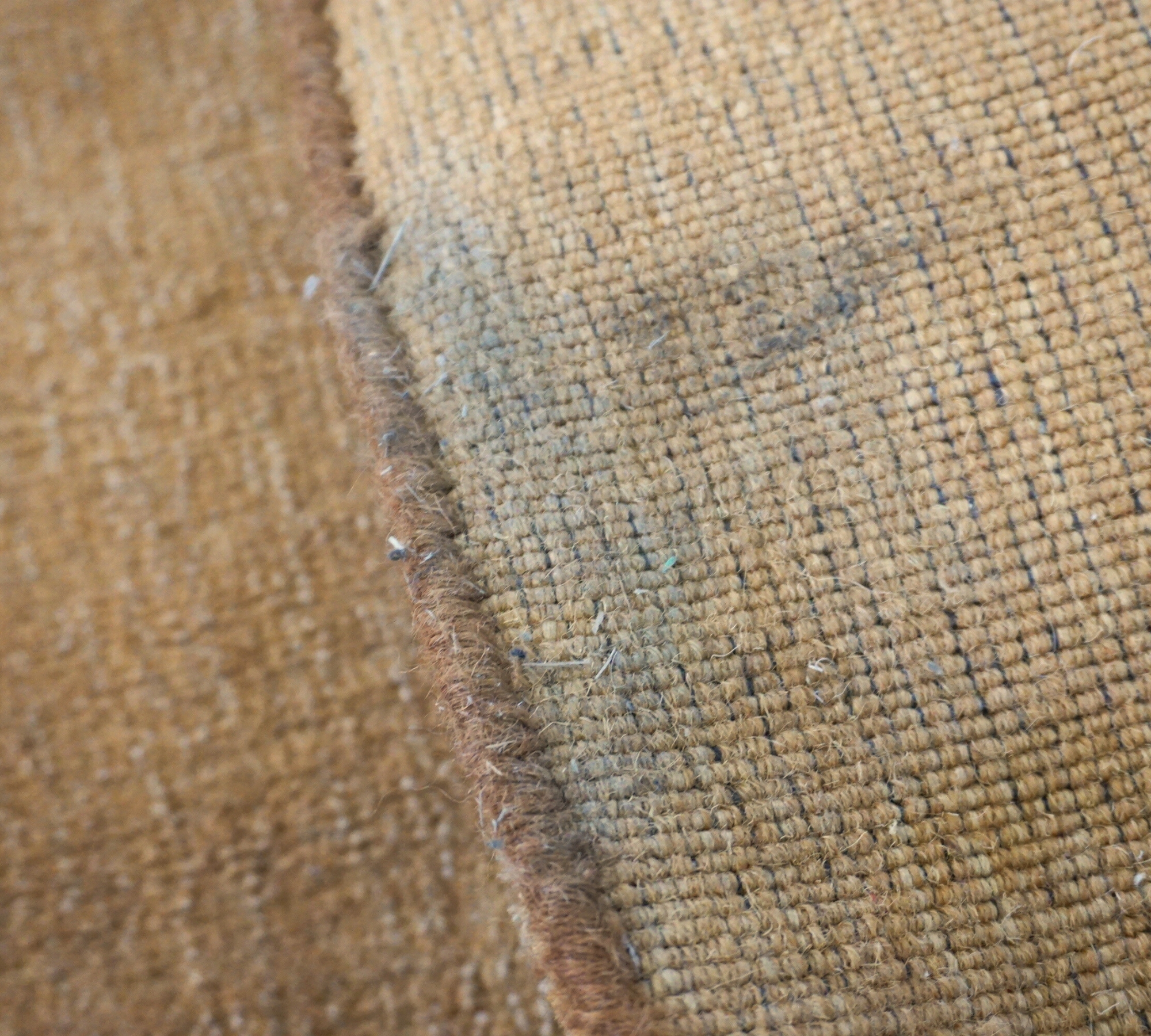 The Moor AP5 Teppich Wolle Brown Gold