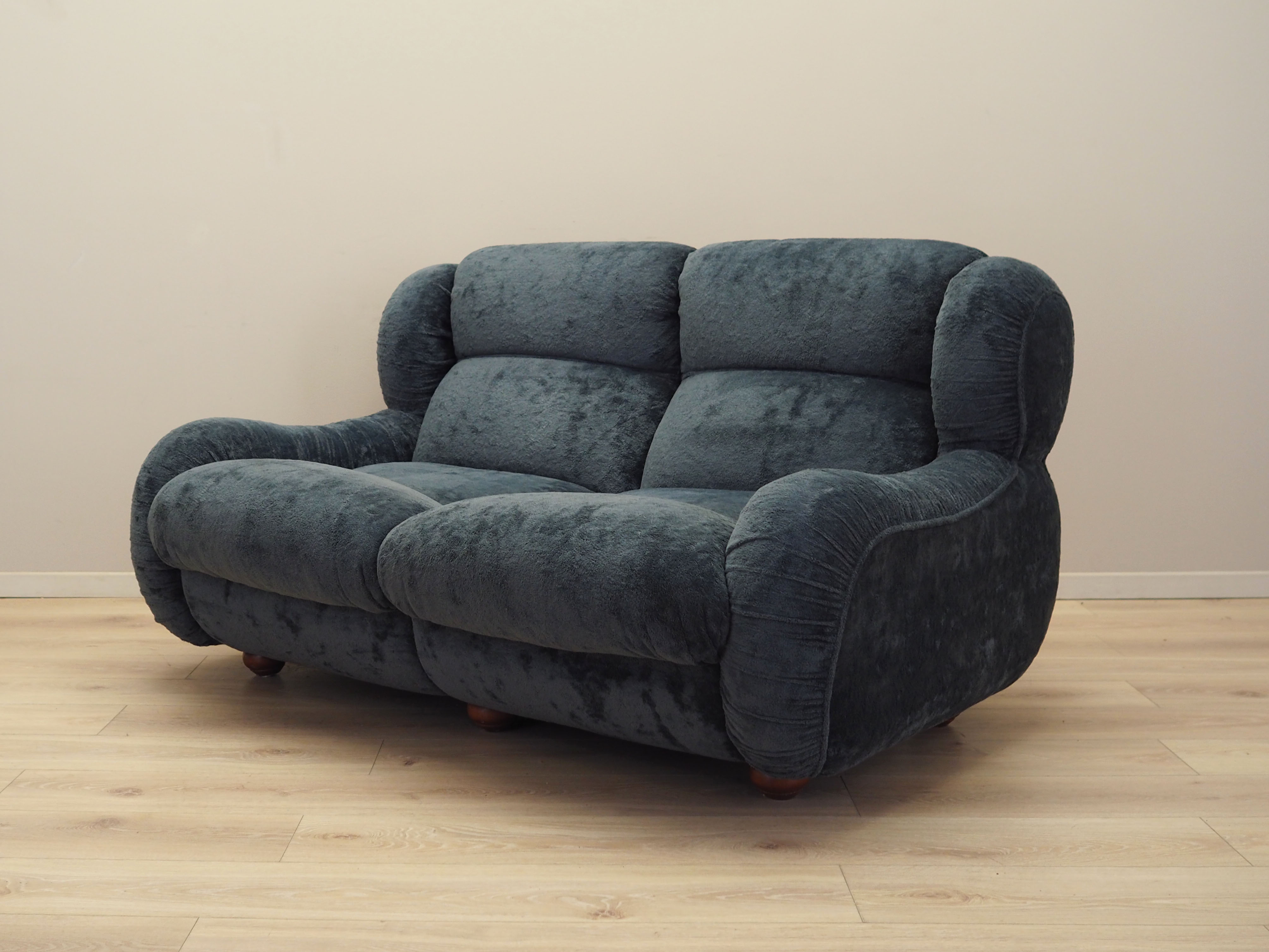 2-seater sofa velvet blue 1970s