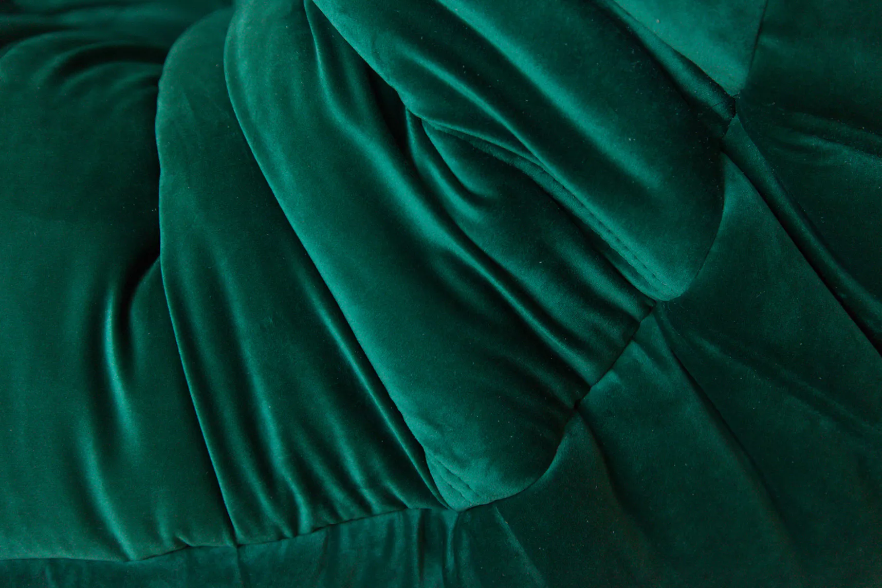 Togo Corner Sofa Velvet Emerald Green