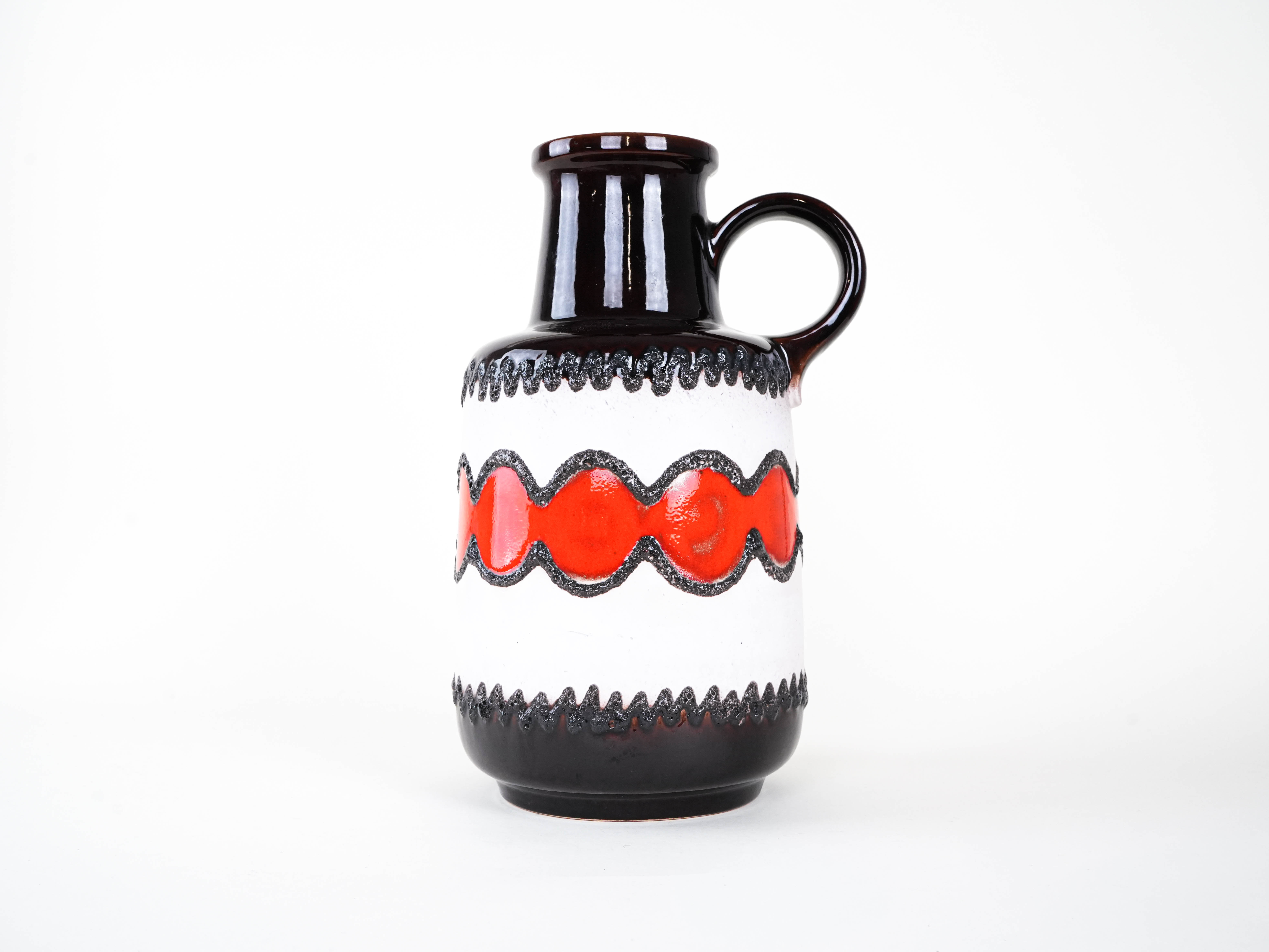 Keramikvase mit Henkel 1960er Jahre