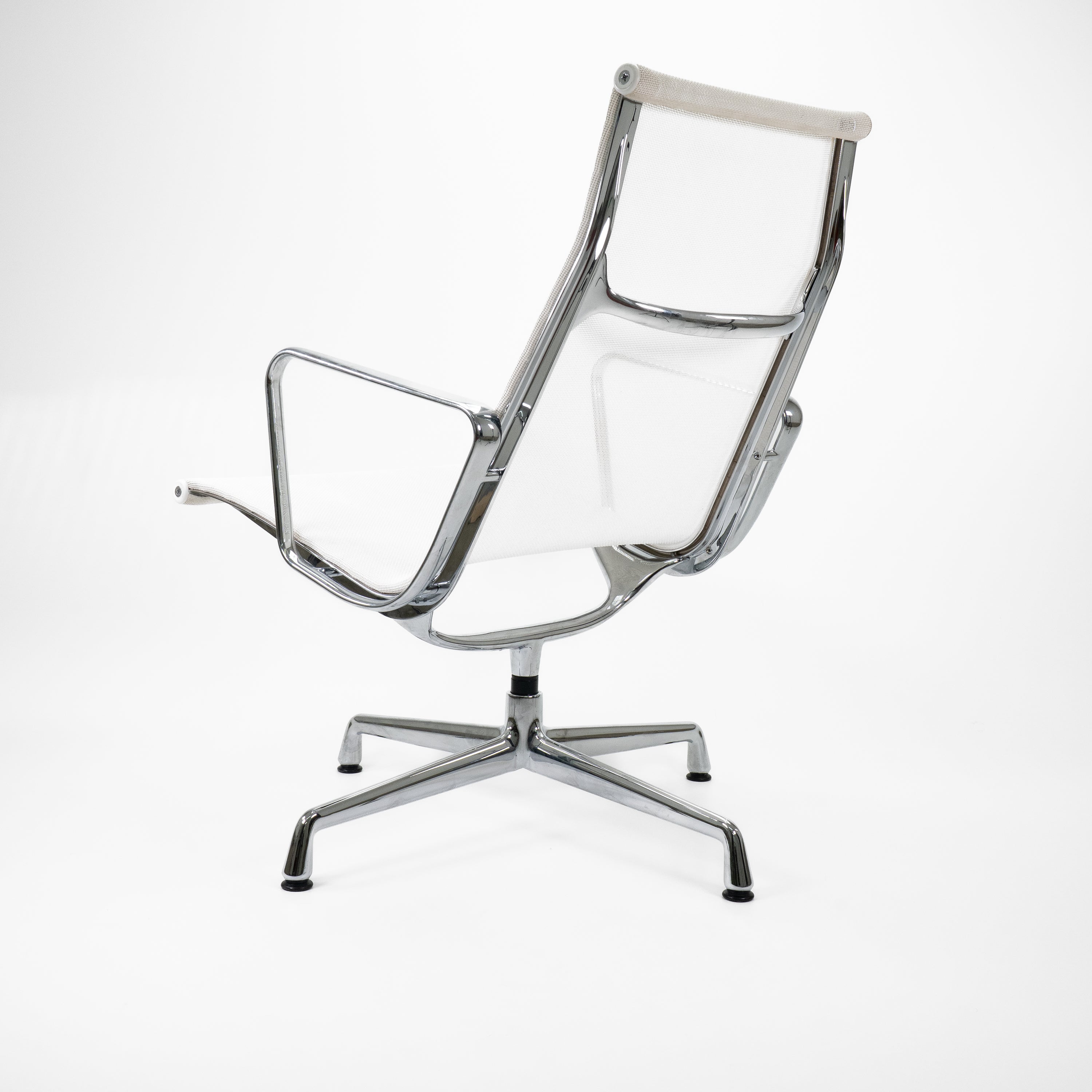 EA116 Office chair Chrome Mesh White