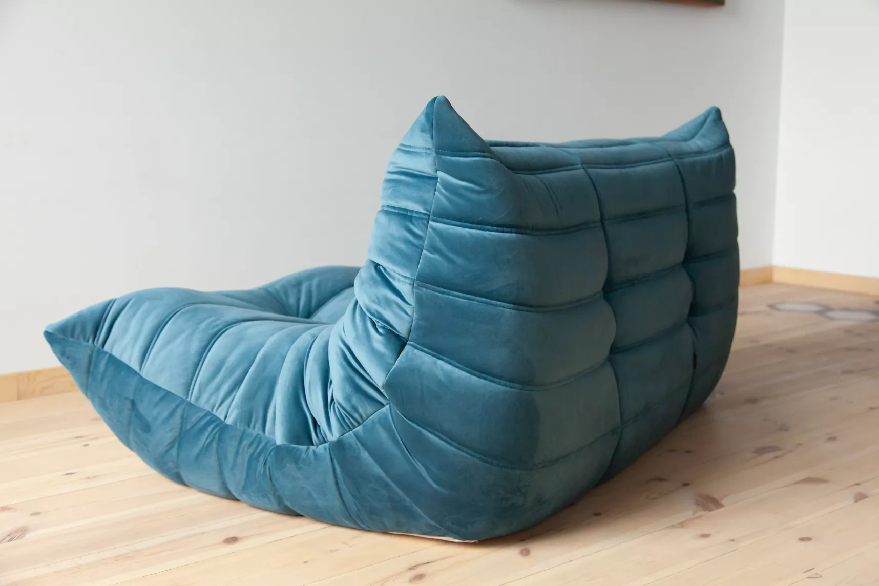 Togo Sofa 2-Sitzer Samt Meerblau