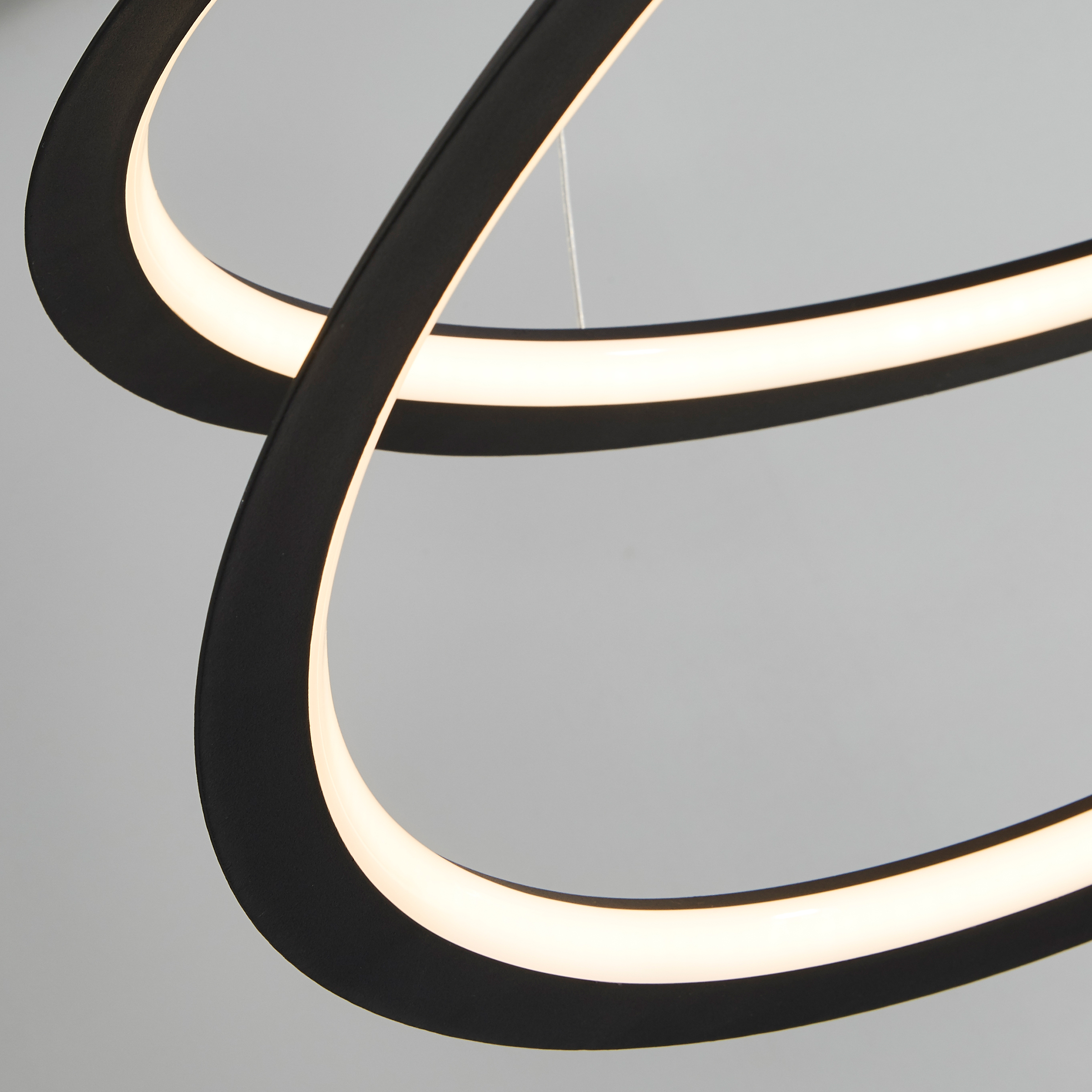 LED Pendelleuchte Swirl Aluminium Stahl Schwarz