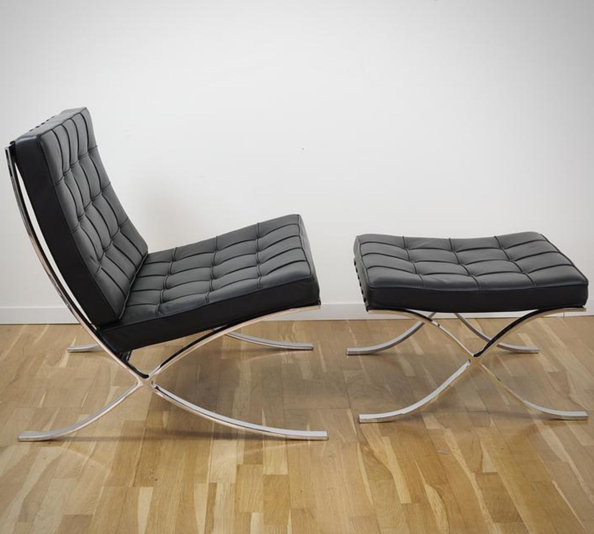 Barcelona Chair & Hocker Leather Black