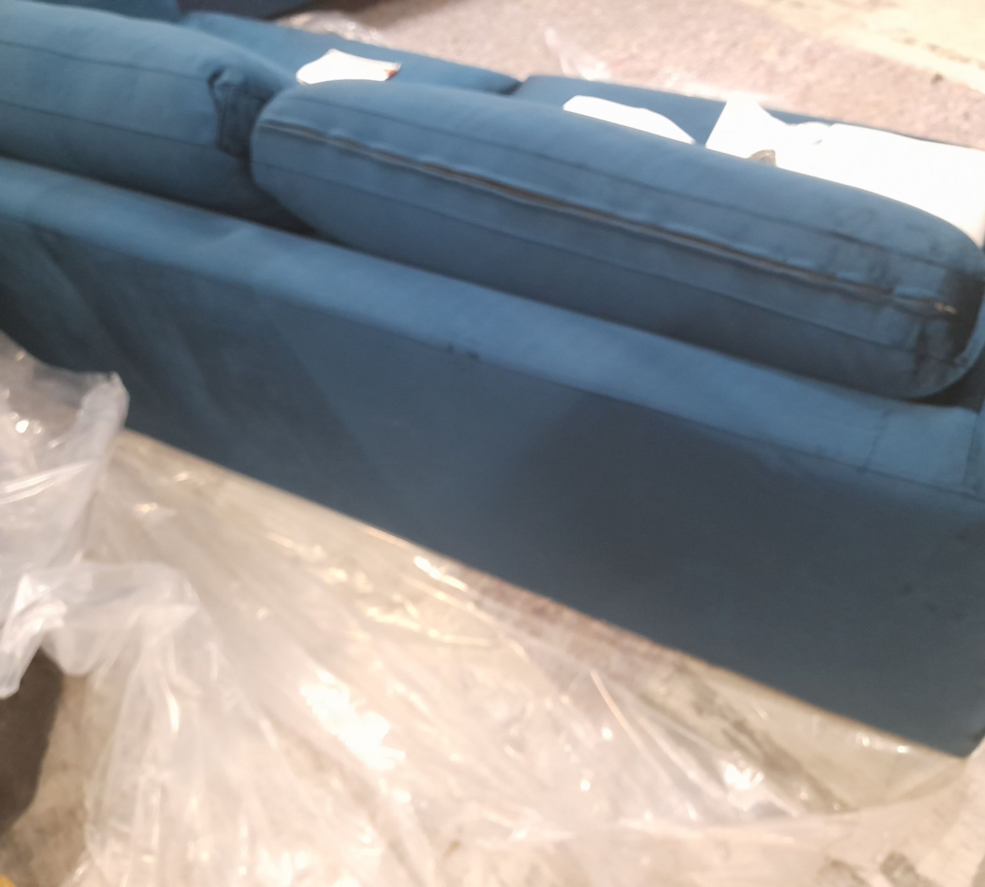 Dylan Sofa 3-Sitzer Velour Lux Petro