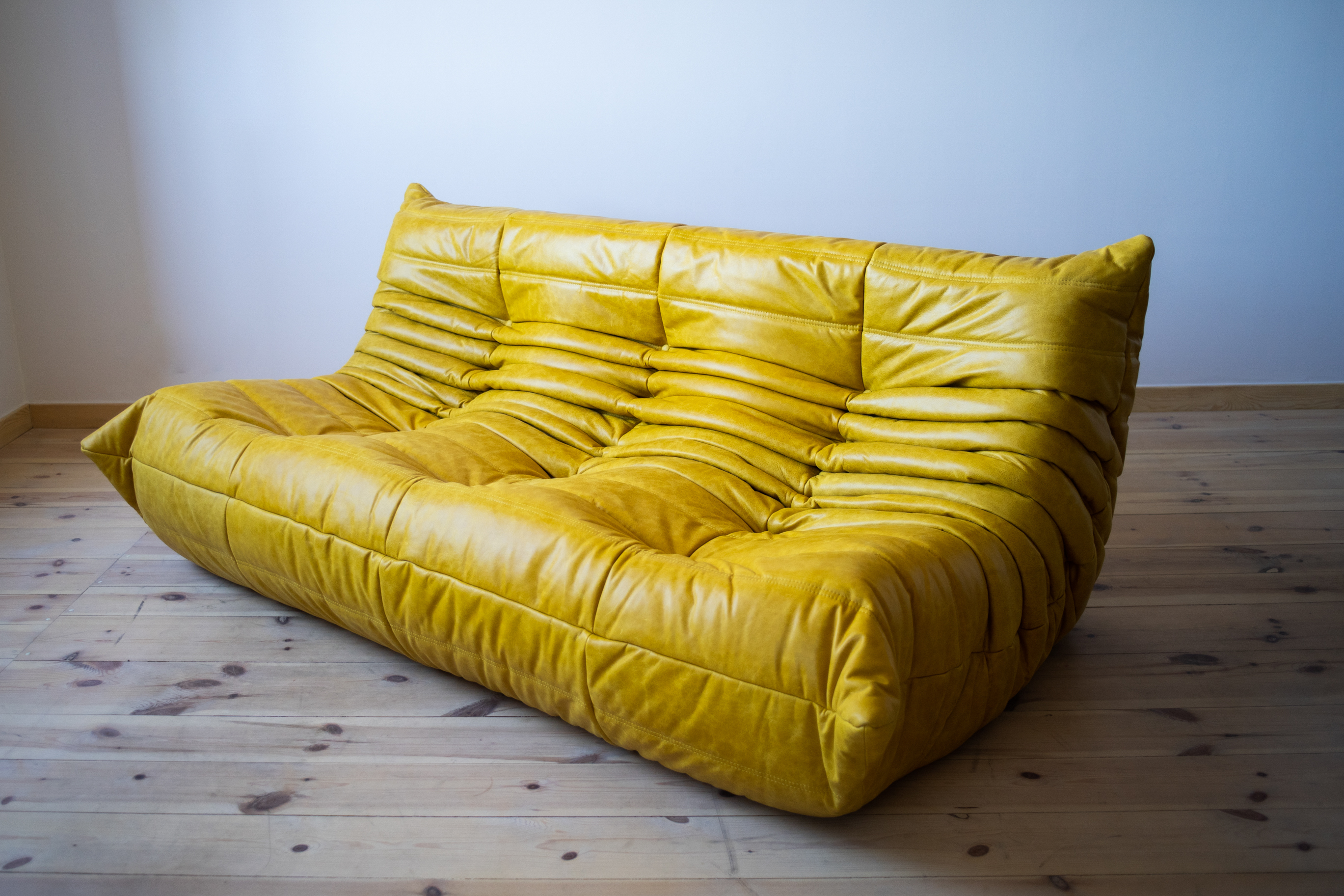 Togo Sofa 3-Sitzer Pull-Up-Leder Gelb