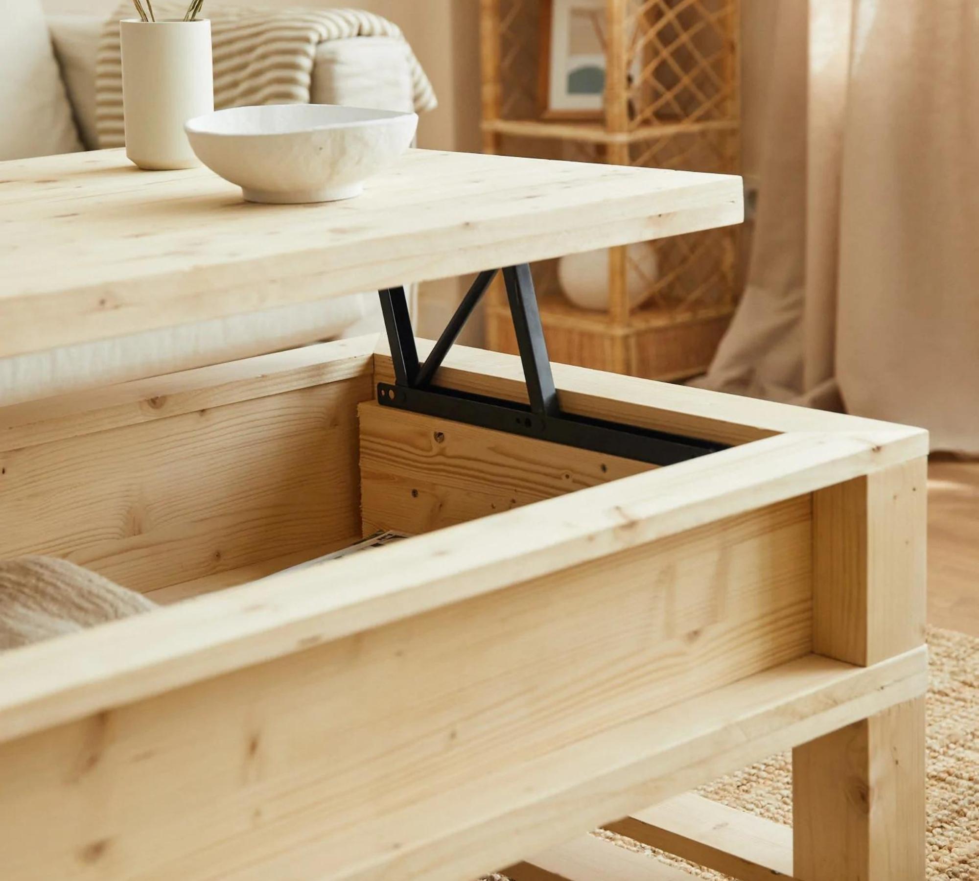 Hubtisch aus Fichtenholz Kiefer