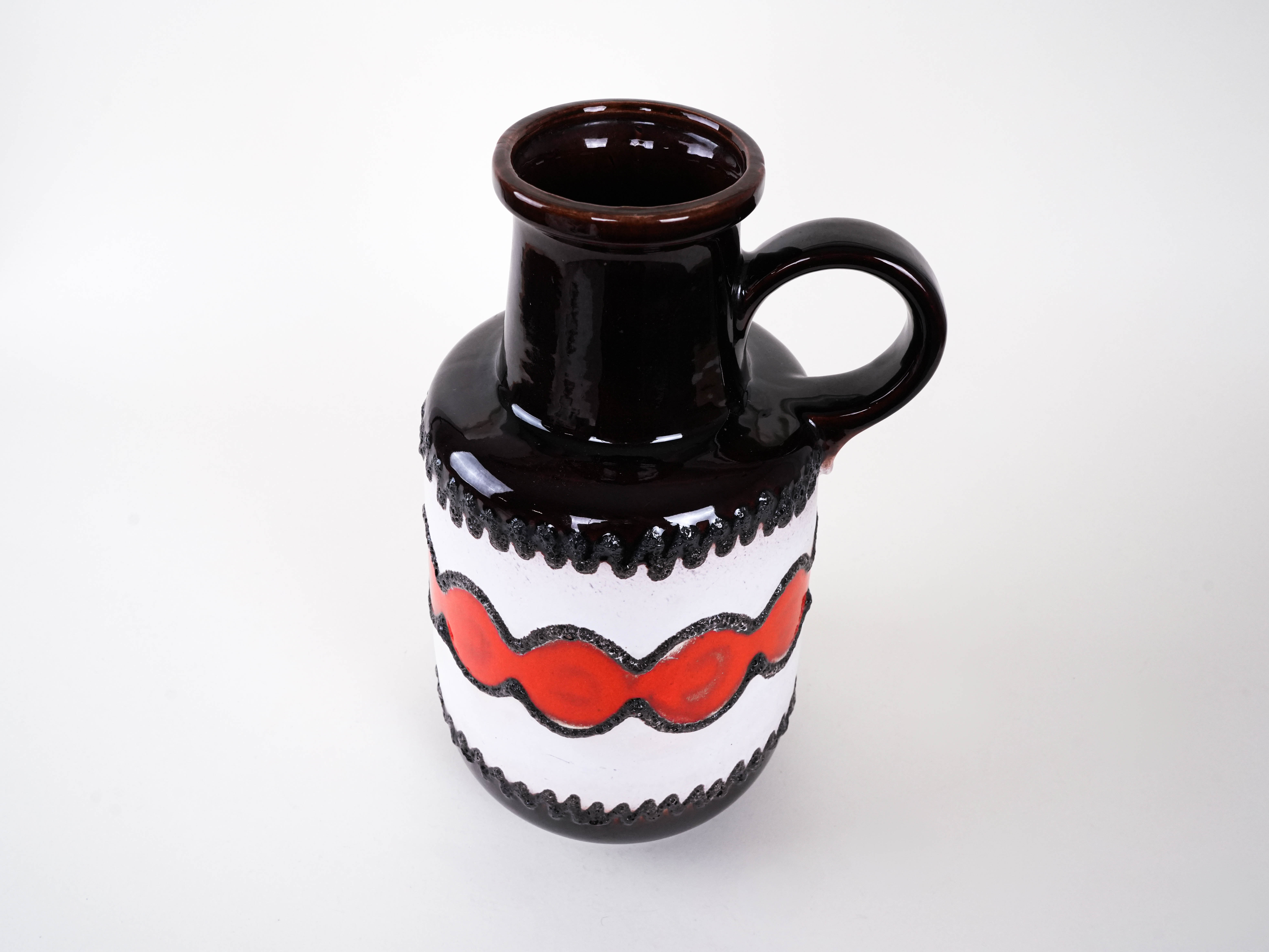 Keramikvase mit Henkel 1960er Jahre