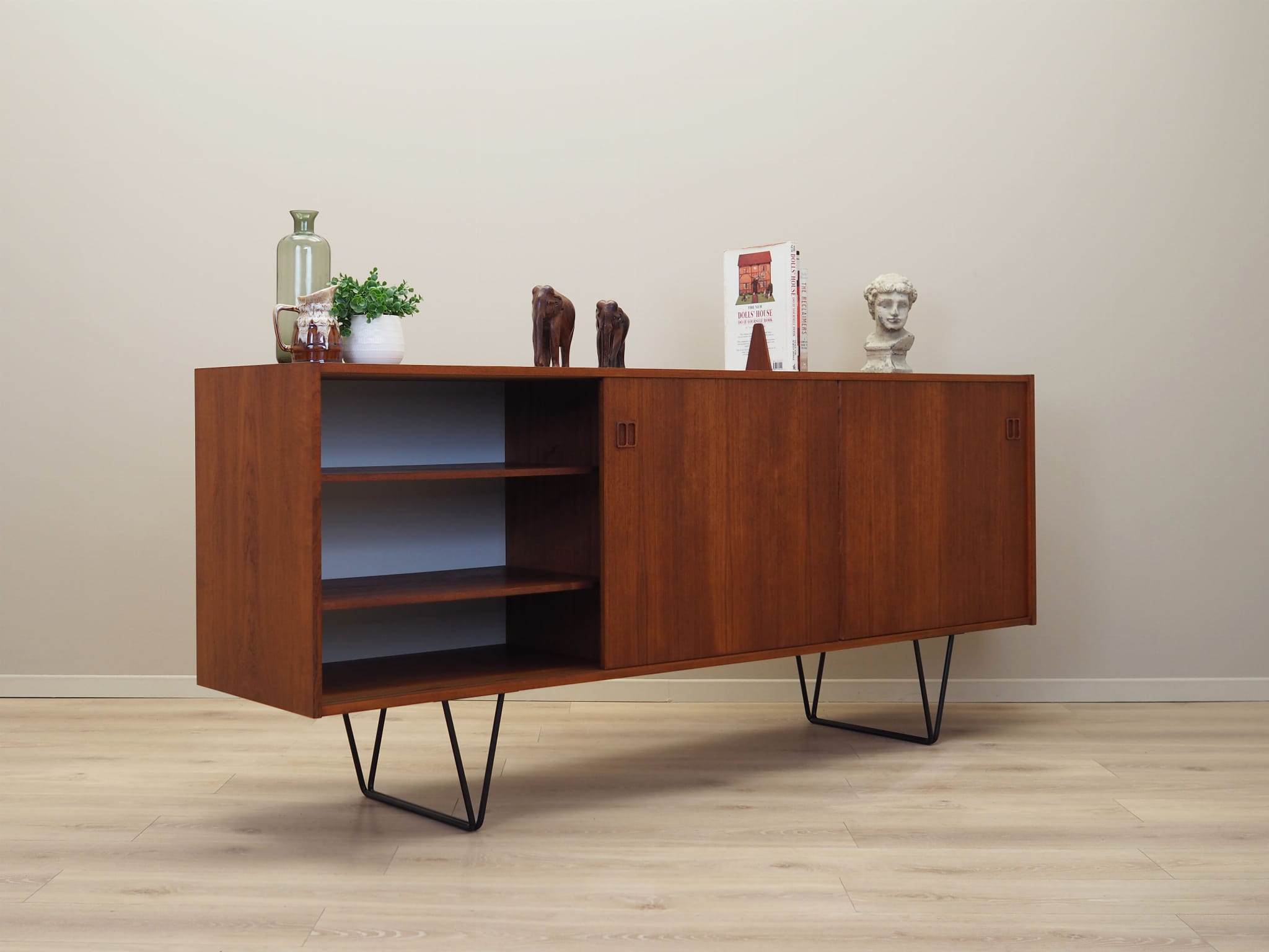 Vintage Sideboard Teakholz Braun 1970er Jahre