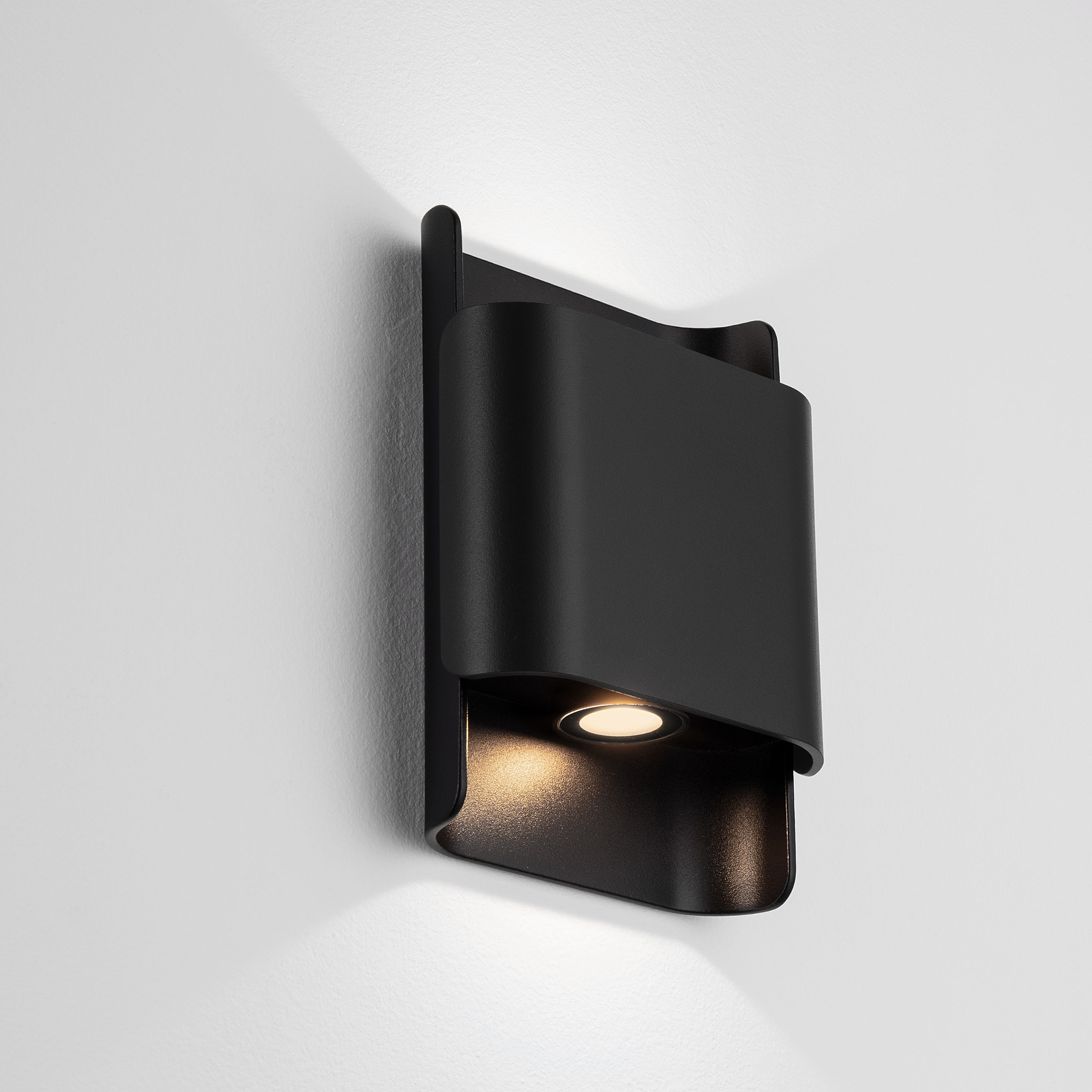 Polly LED Wall Light 2-Light Aluminum Black