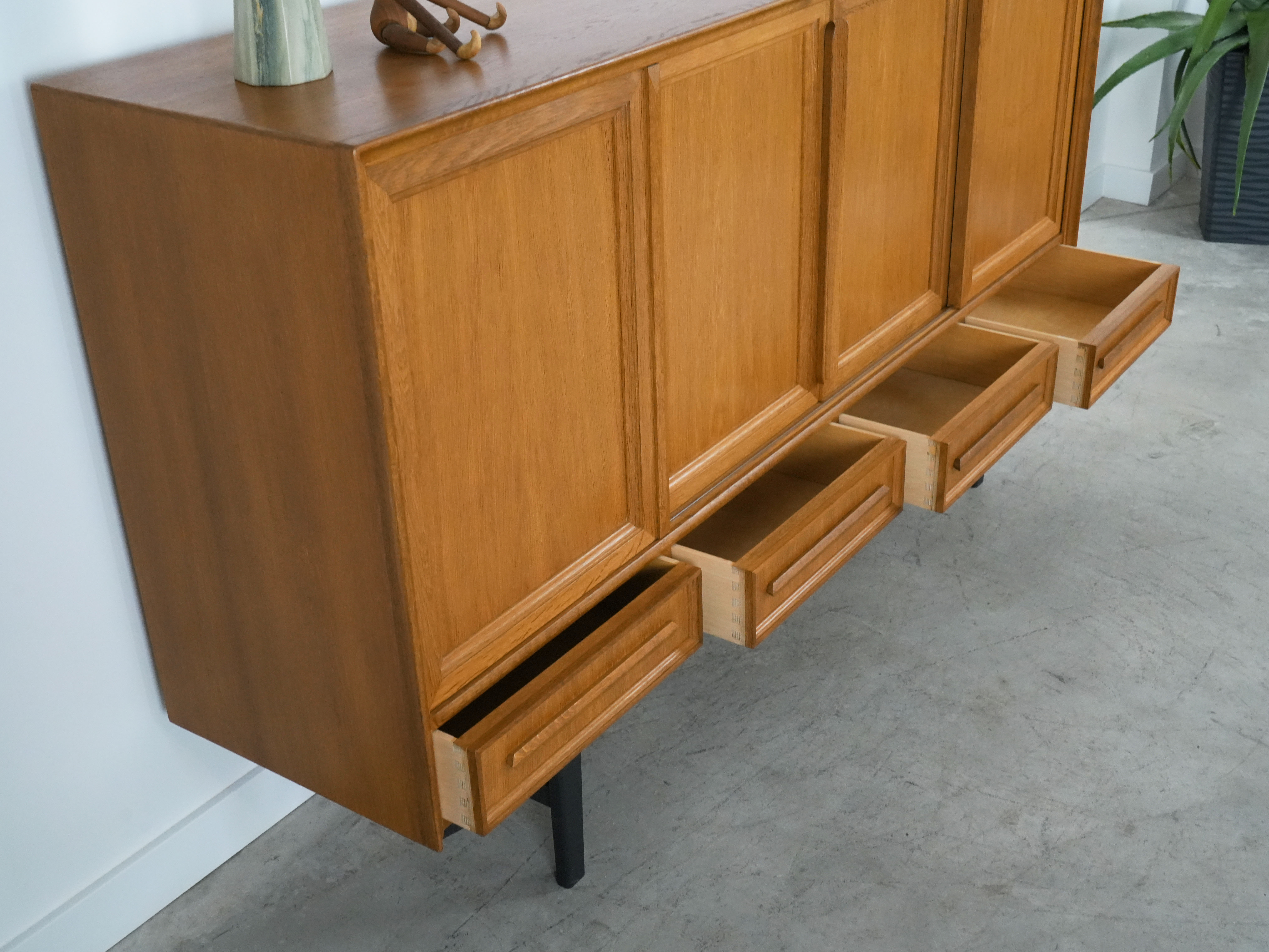 Highboard Eiche 1960er Jahre