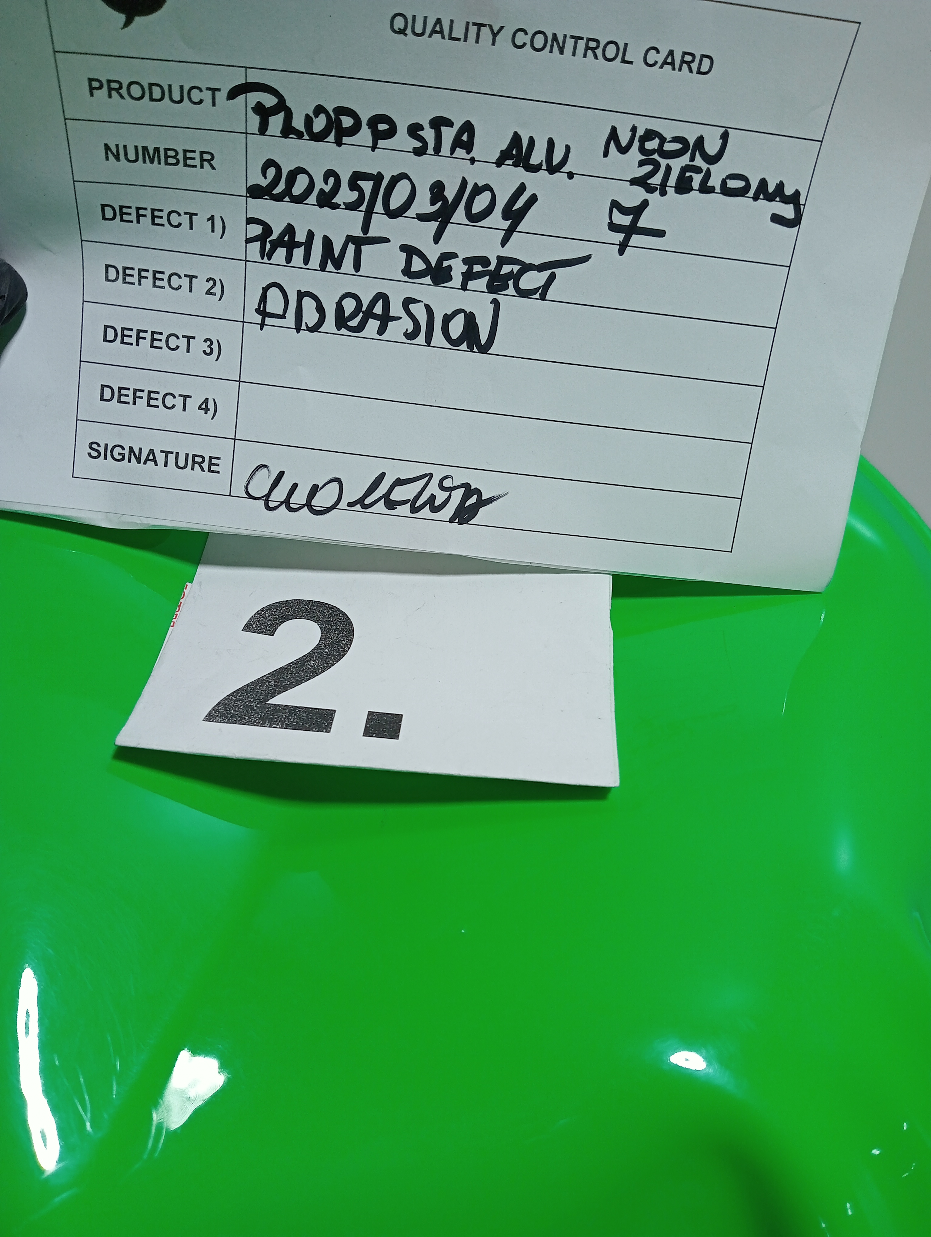 Plopp Standard stool Aluminium Neon Green RAL 6038