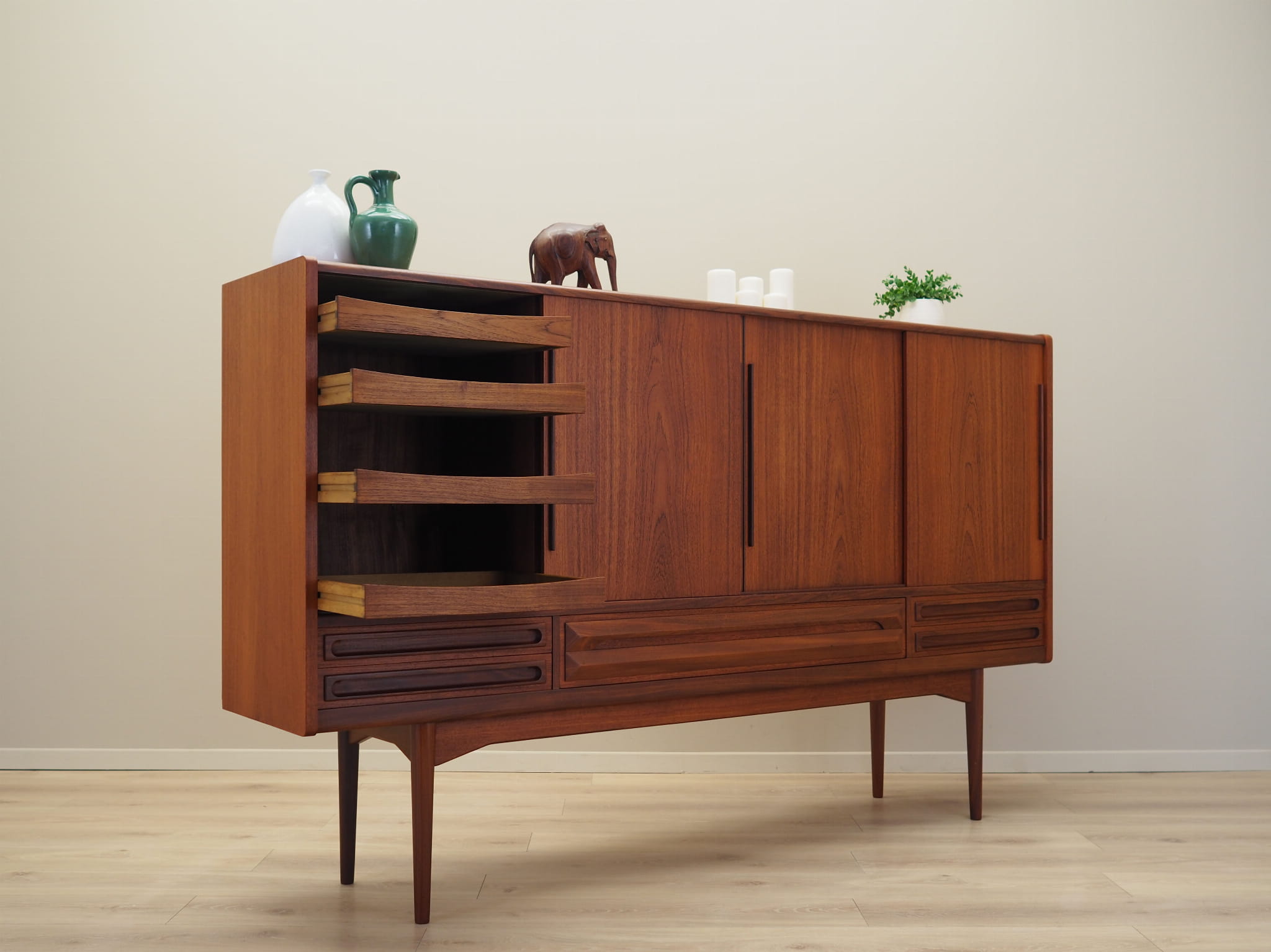 Highboard Holz Braun 1960er Jahre