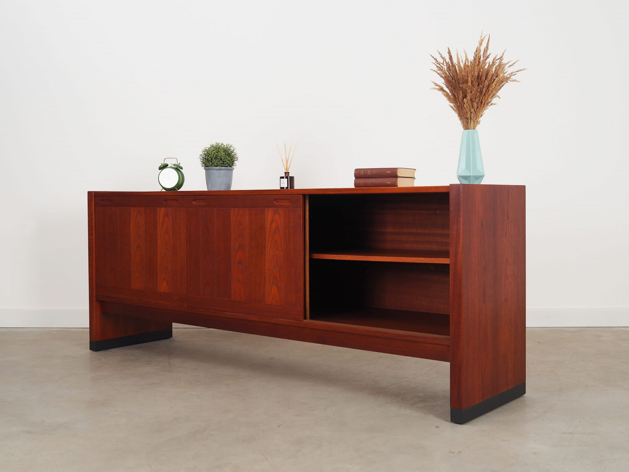 Vintage Sideboard Teakholz Braun 1960er Jahre