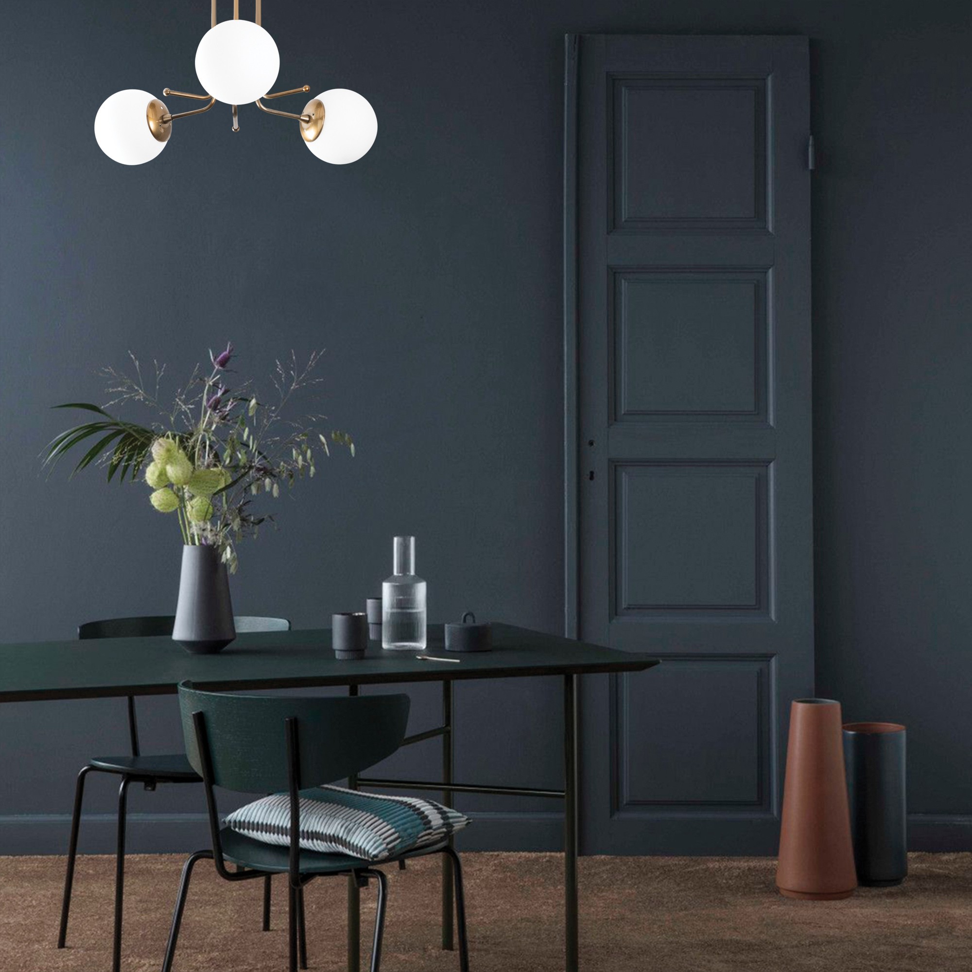 Pendant lamp 3 glass balls metal white gold