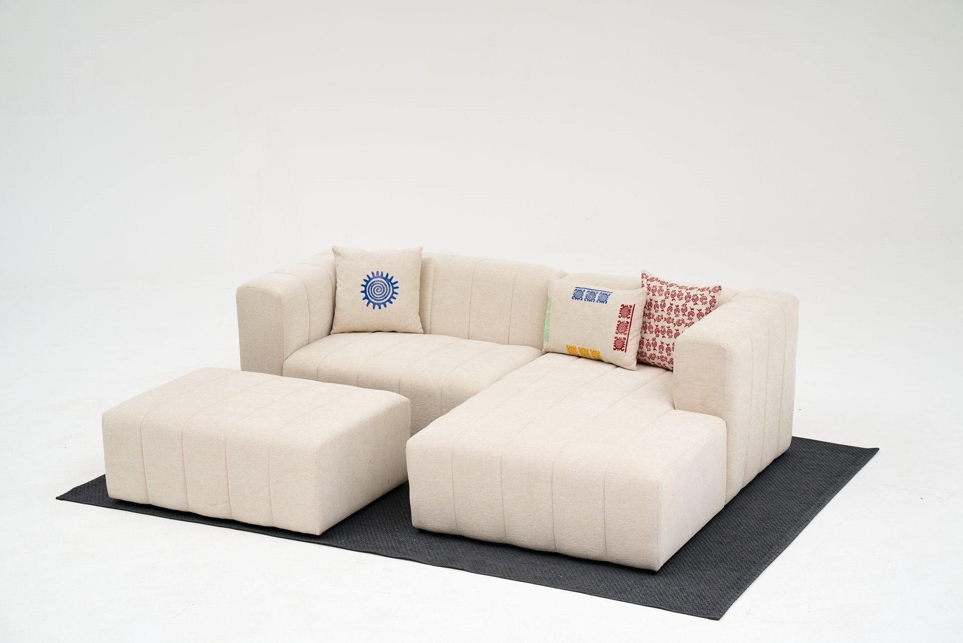 Beyza Sofa Récamiere Rechts mit Hocker Creme