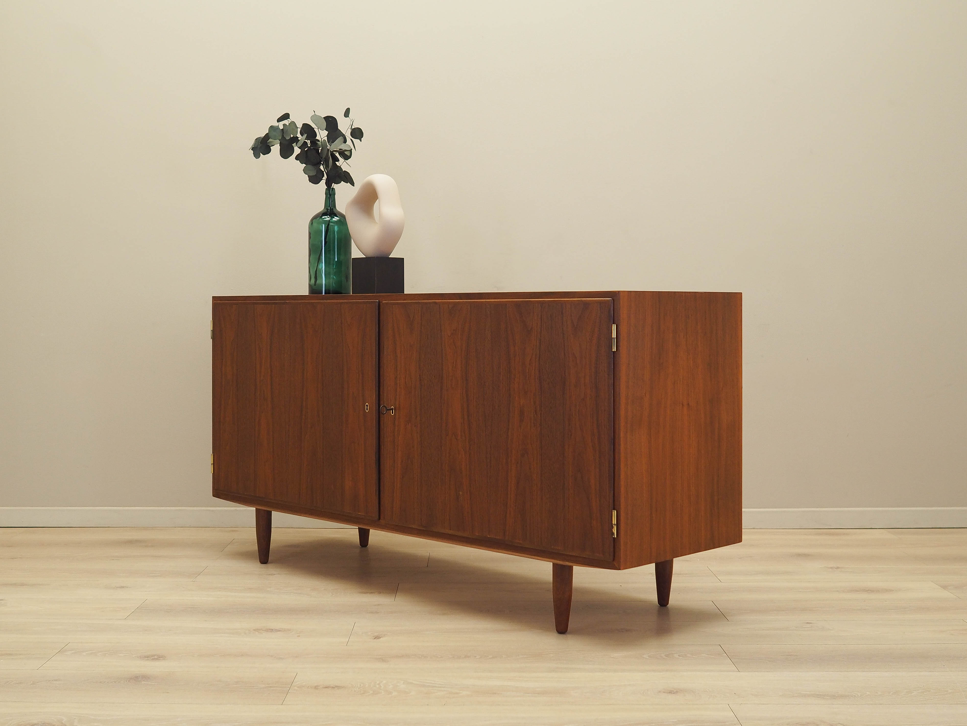 Walnuss-Schrank Braun 1970er Jahre