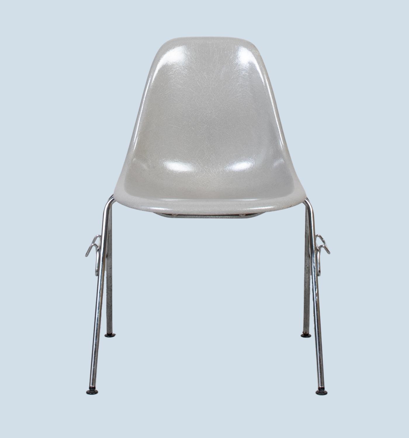 Eames Fiberglass Side Chair by Herman Miller Light Grey