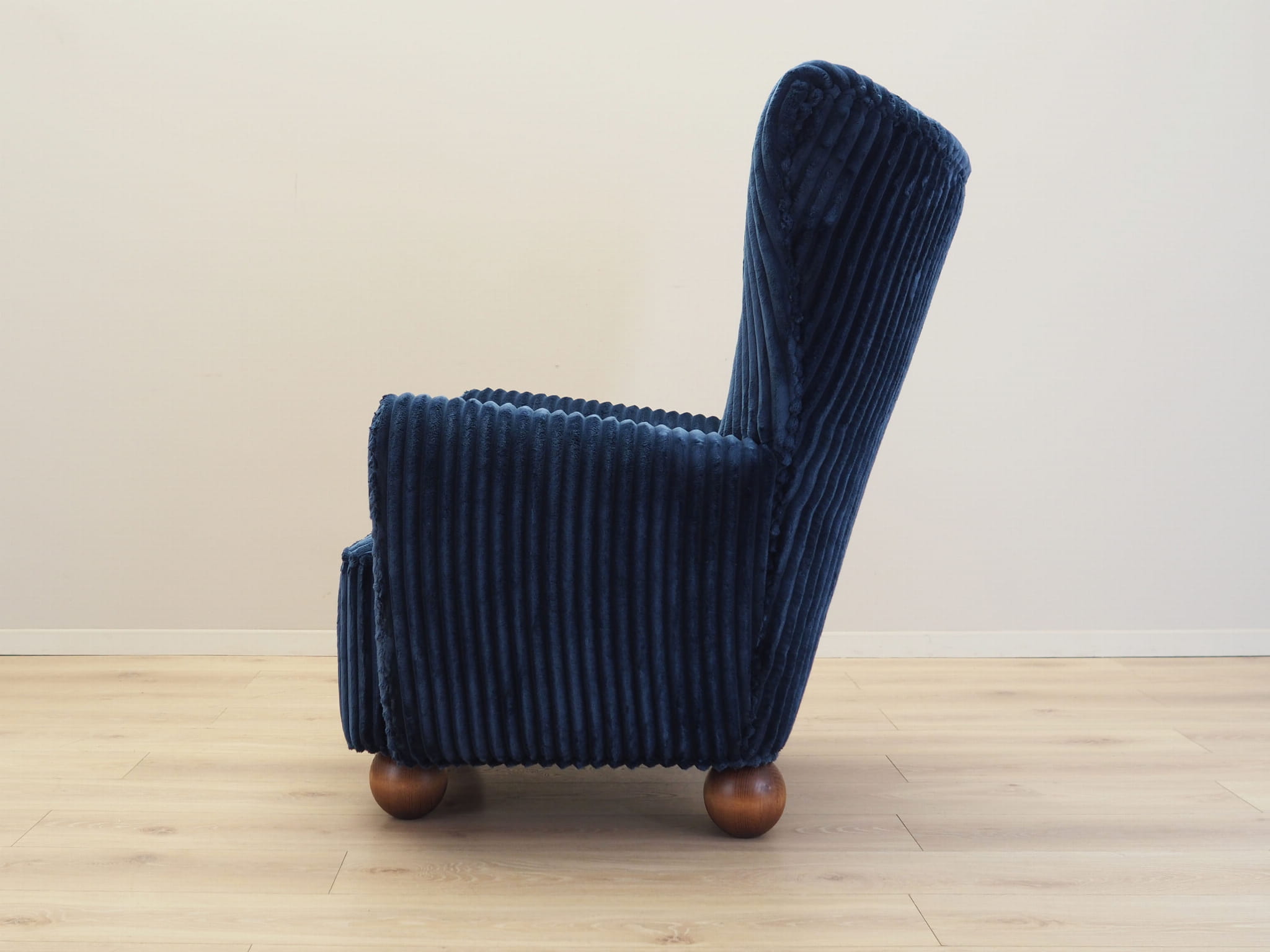 Armchair Velour Dark Blue