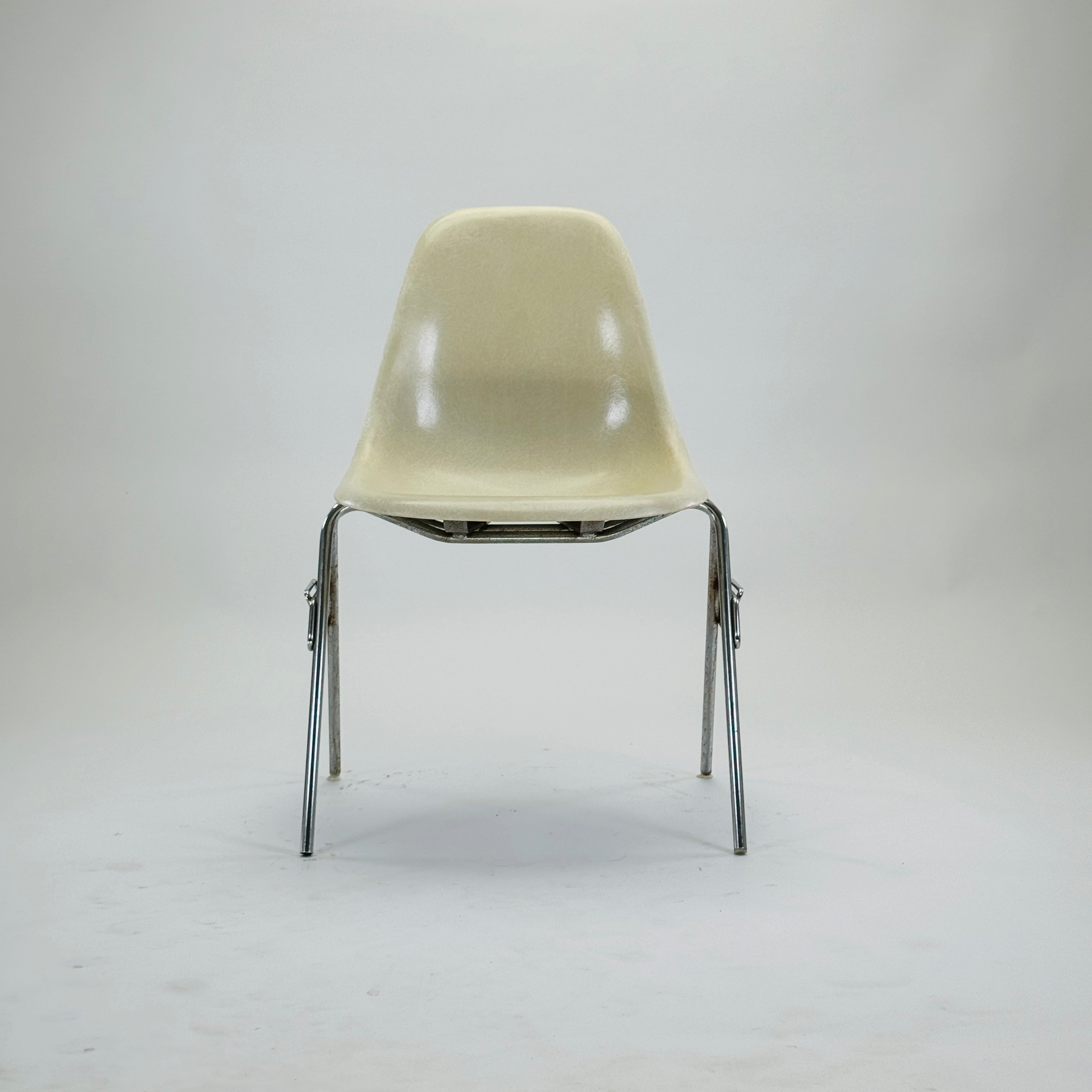 Eames DSS Side Chair Fiberglas Creme