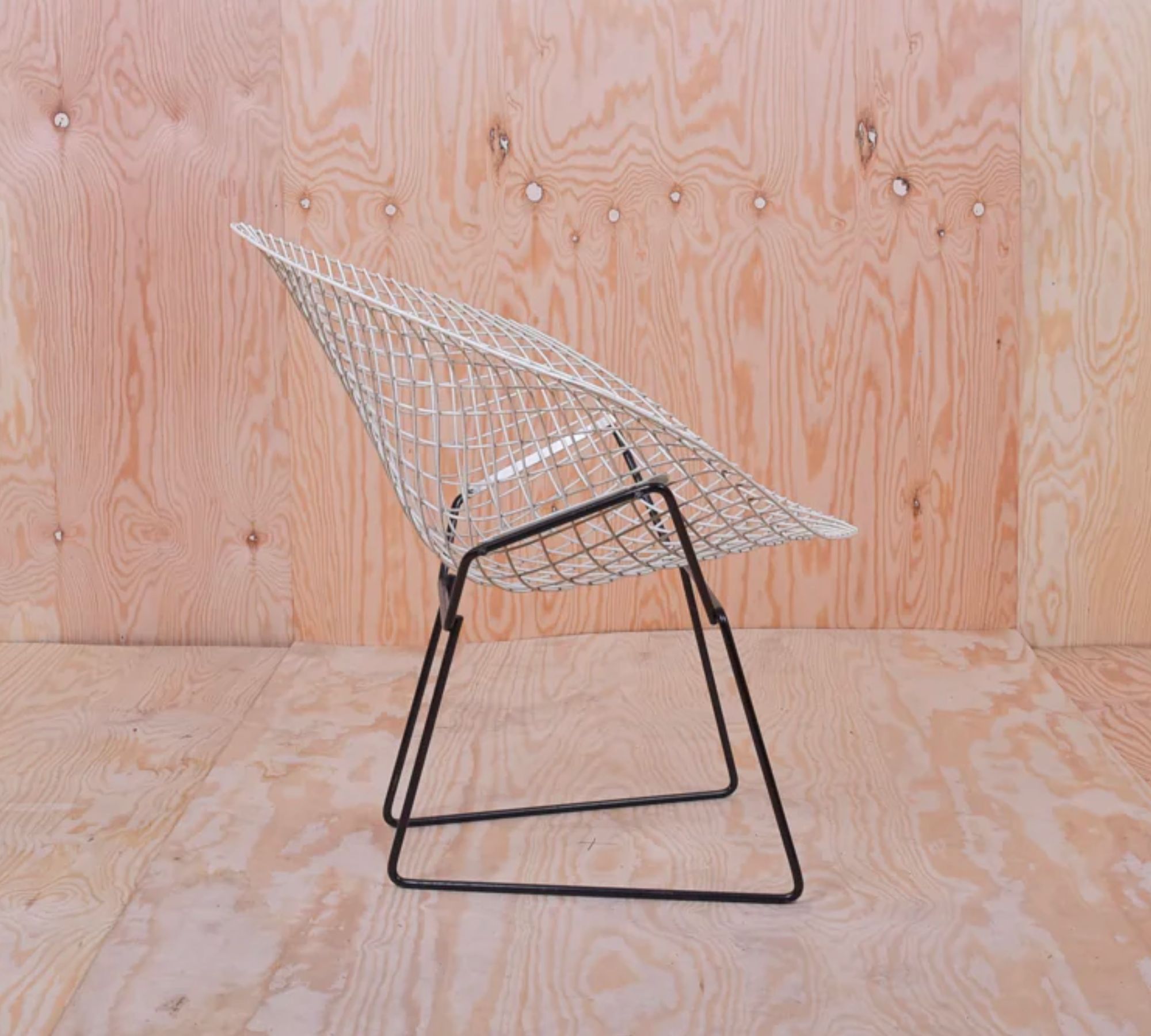 Bertoia Diamond Chair Stahl Weiß