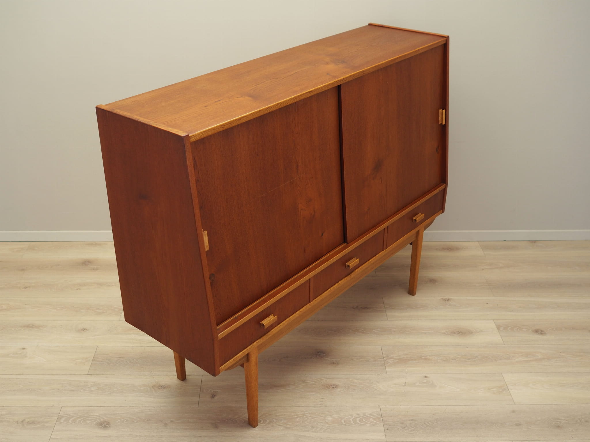 Vintage Highboard Teakholz Braun 1960er Jahre