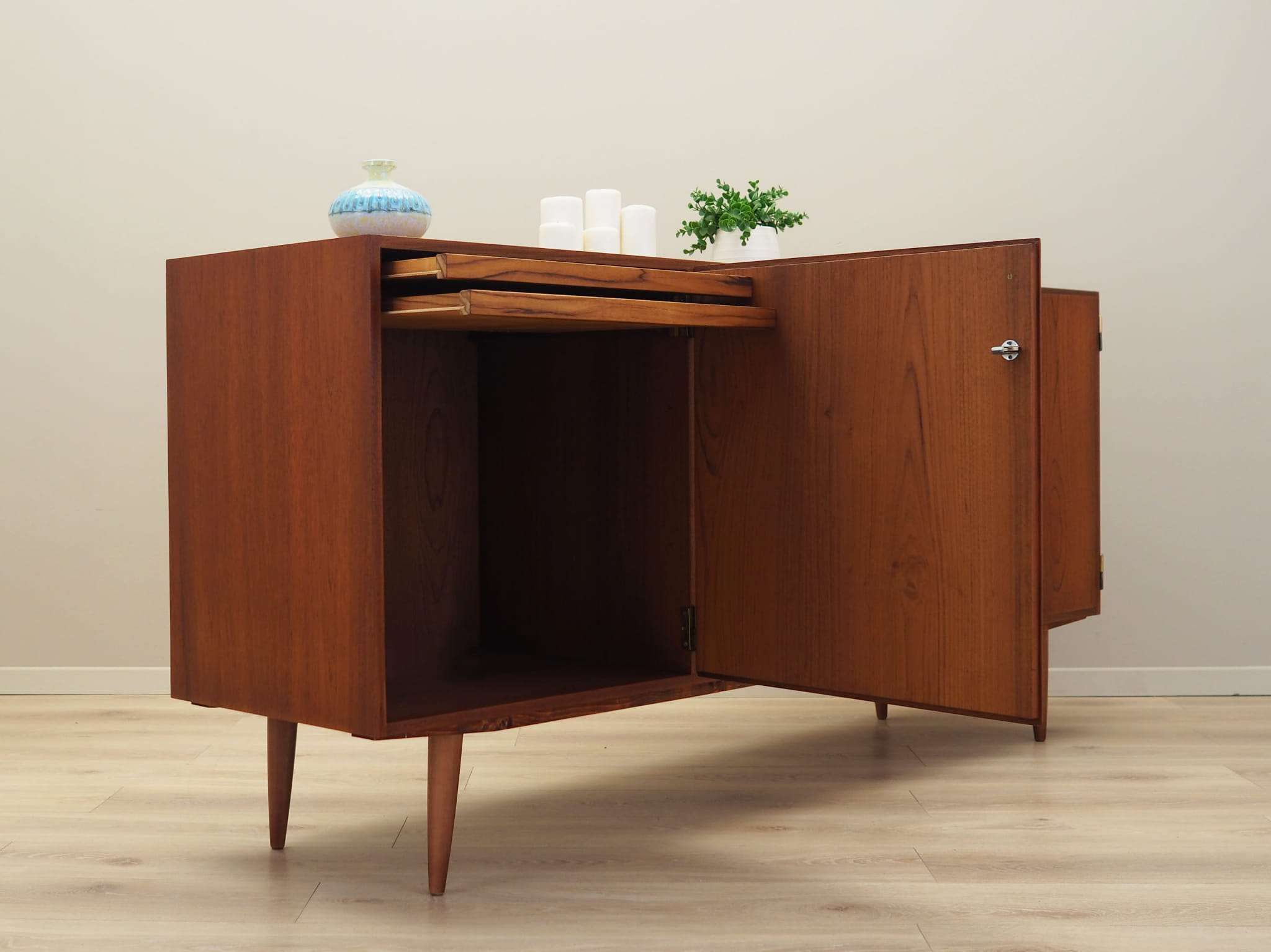 Vintage Sideboard Teakholz Braun 1960er Jahre