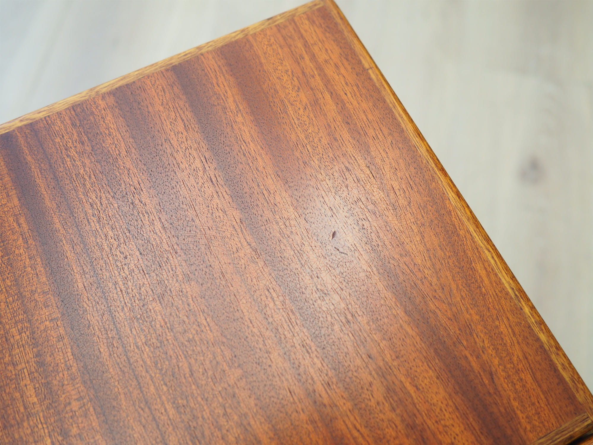 Mahogany Beistelltische 1970 Jahre