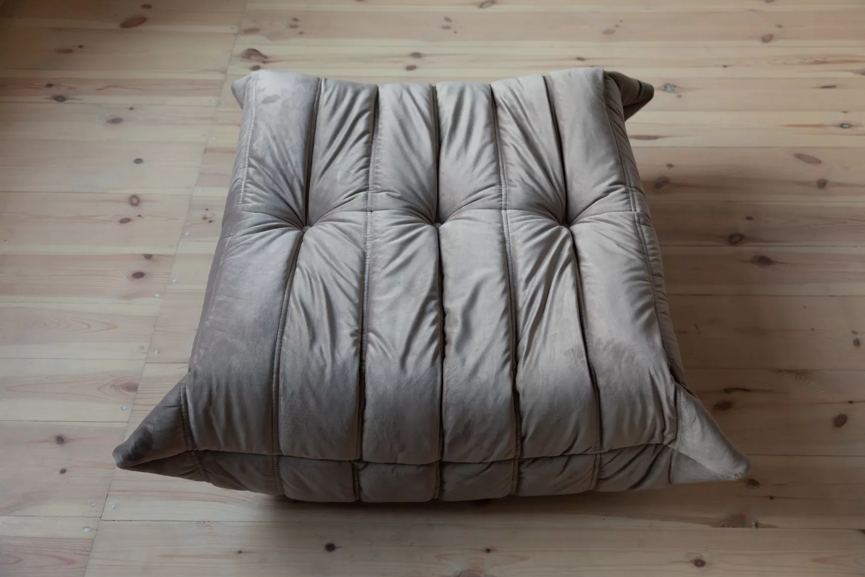 Togo Ottoman Velvet Warm Grey