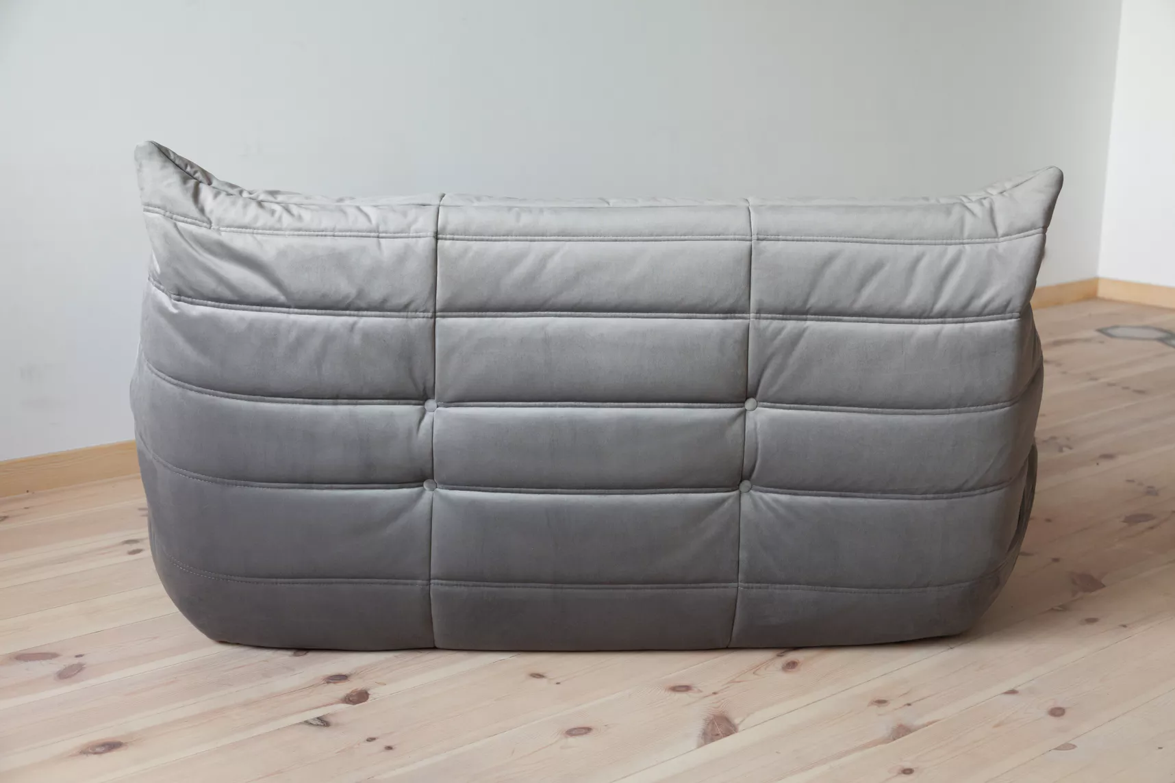 Togo Sofa 2-Sitzer Samt Silbergrau